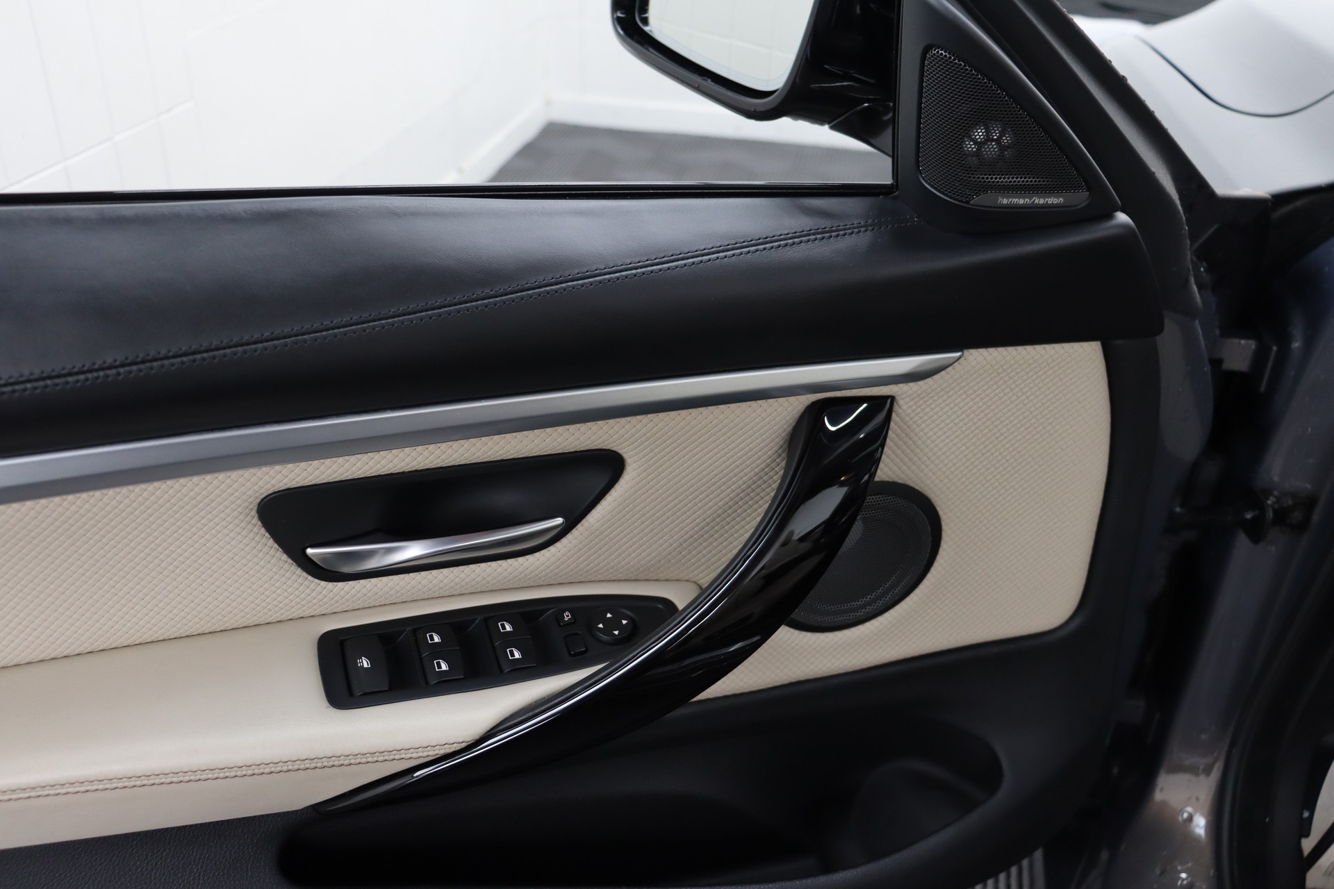 BMW 435I CABRIOLET XDRIVE M SPORT STEPTRONIC * VOLLAUSSTATTUNG * INDIVIDUAL * CHF 320.00 IM MONAT OHNE ANZAHLUNG *-image-19