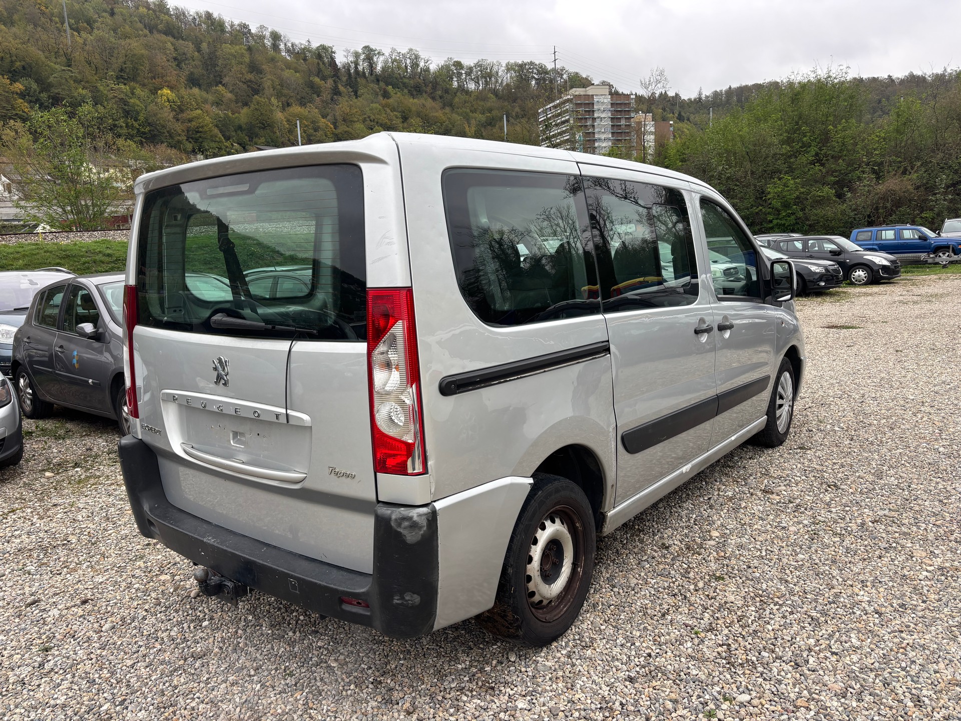 PEUGEOT Expert Tepee 2.0 HDi Confort L1-image-2
