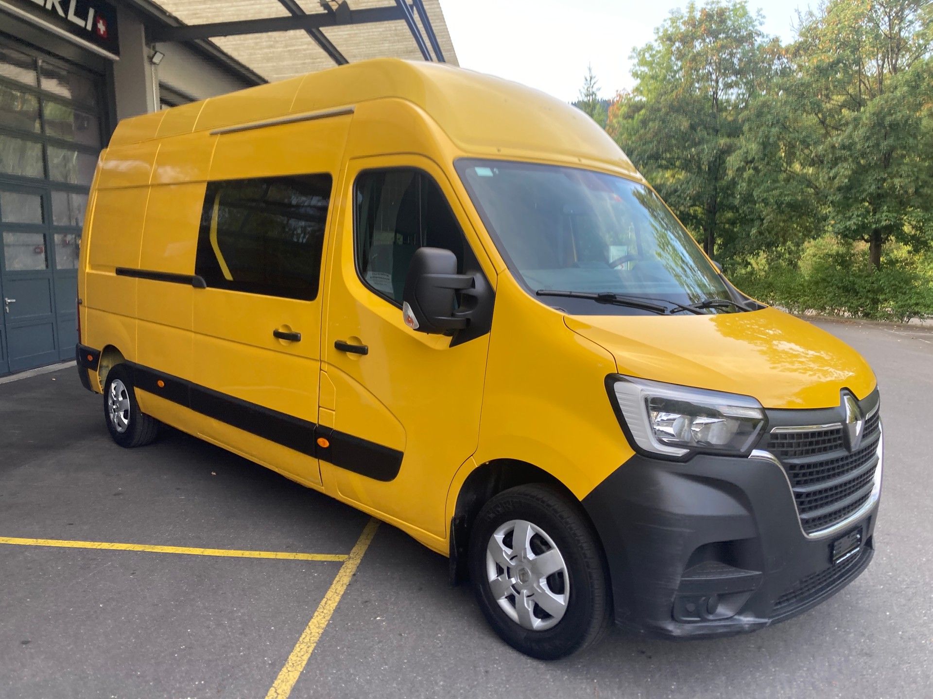 RENAULT Master T35 2.3dCi 135 L3H3-image-2