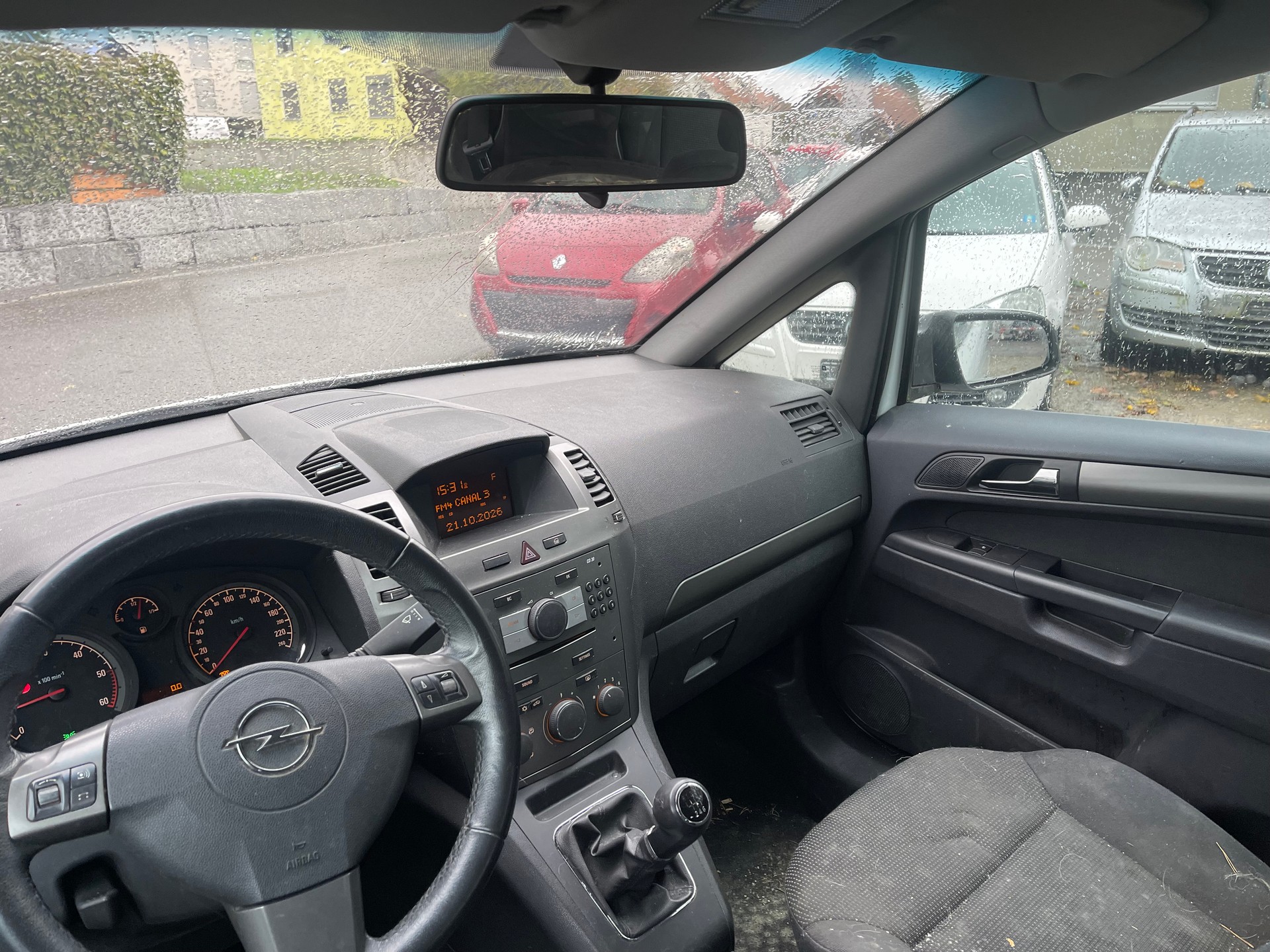 OPEL Zafira 1.9 CDTI (Essentia)-image-8