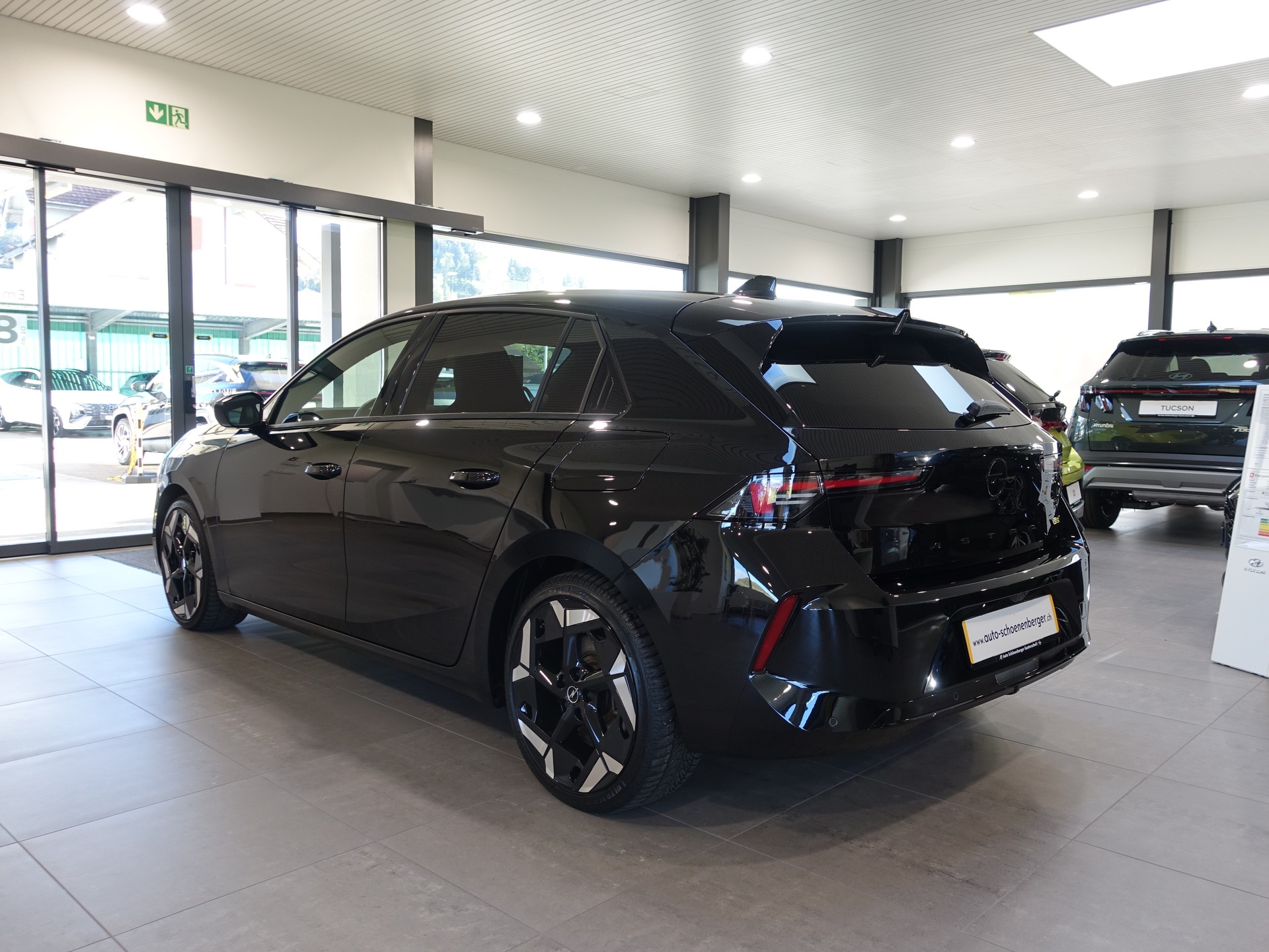 OPEL Astra 1.6 PHEV GSe Automat 225PS-image-2
