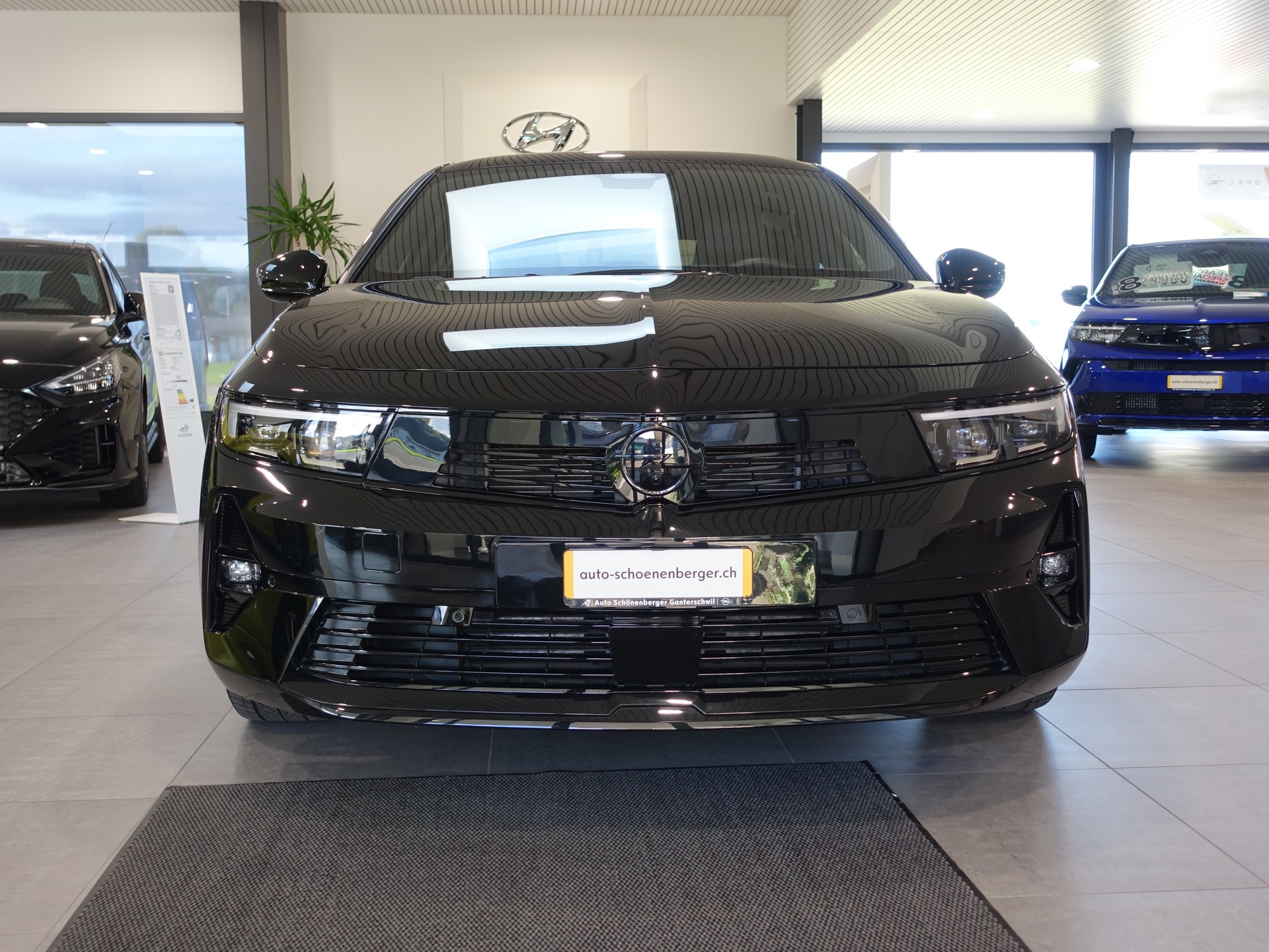 OPEL Astra 1.6 PHEV GSe Automat 225PS-image-4