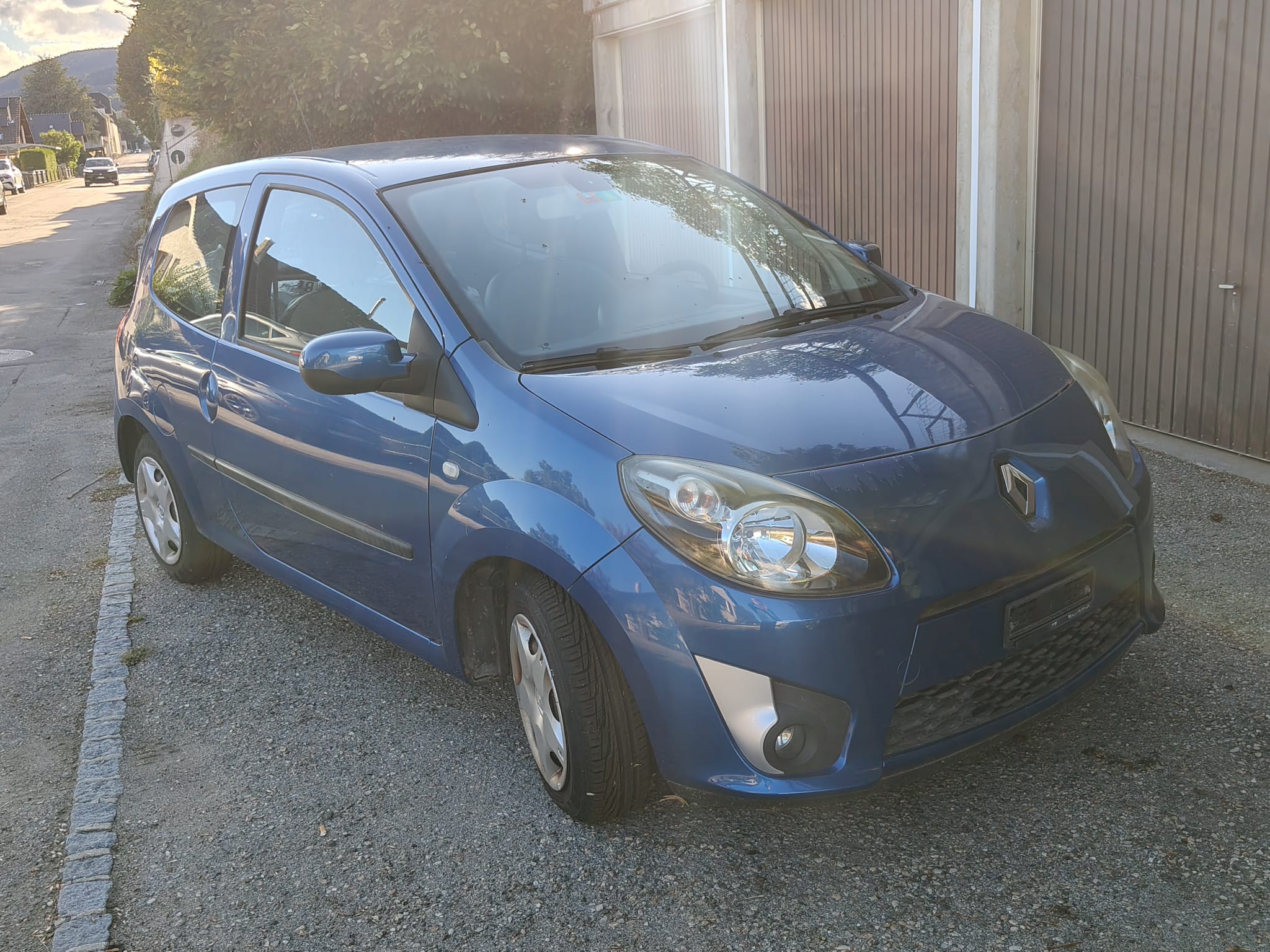 Car photo
