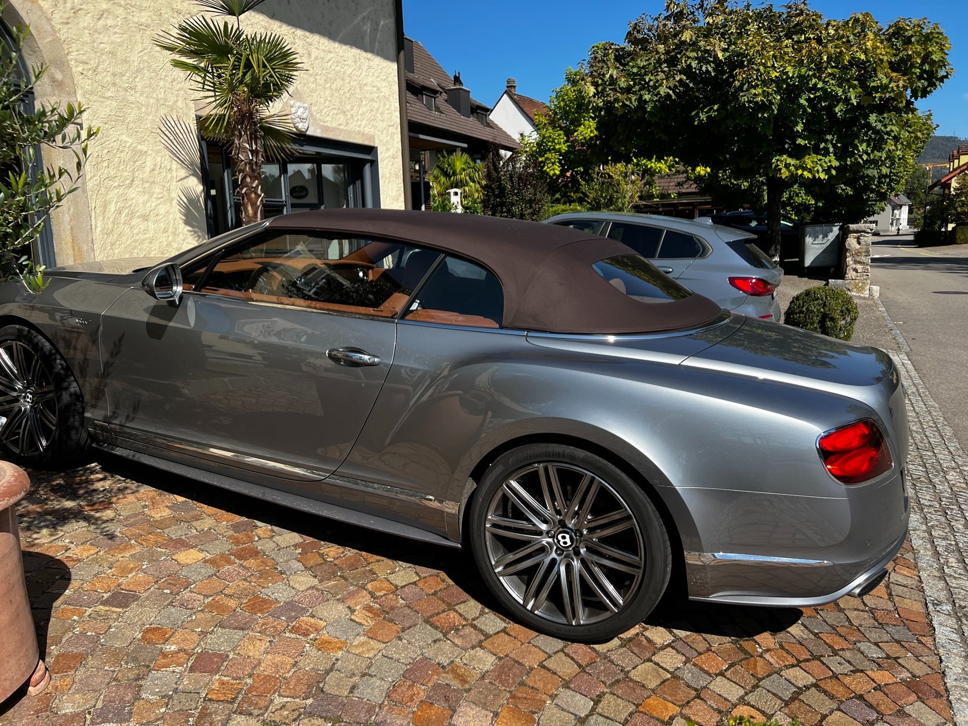 BENTLEY Continental GTC Speed 6.0 W12-image-9