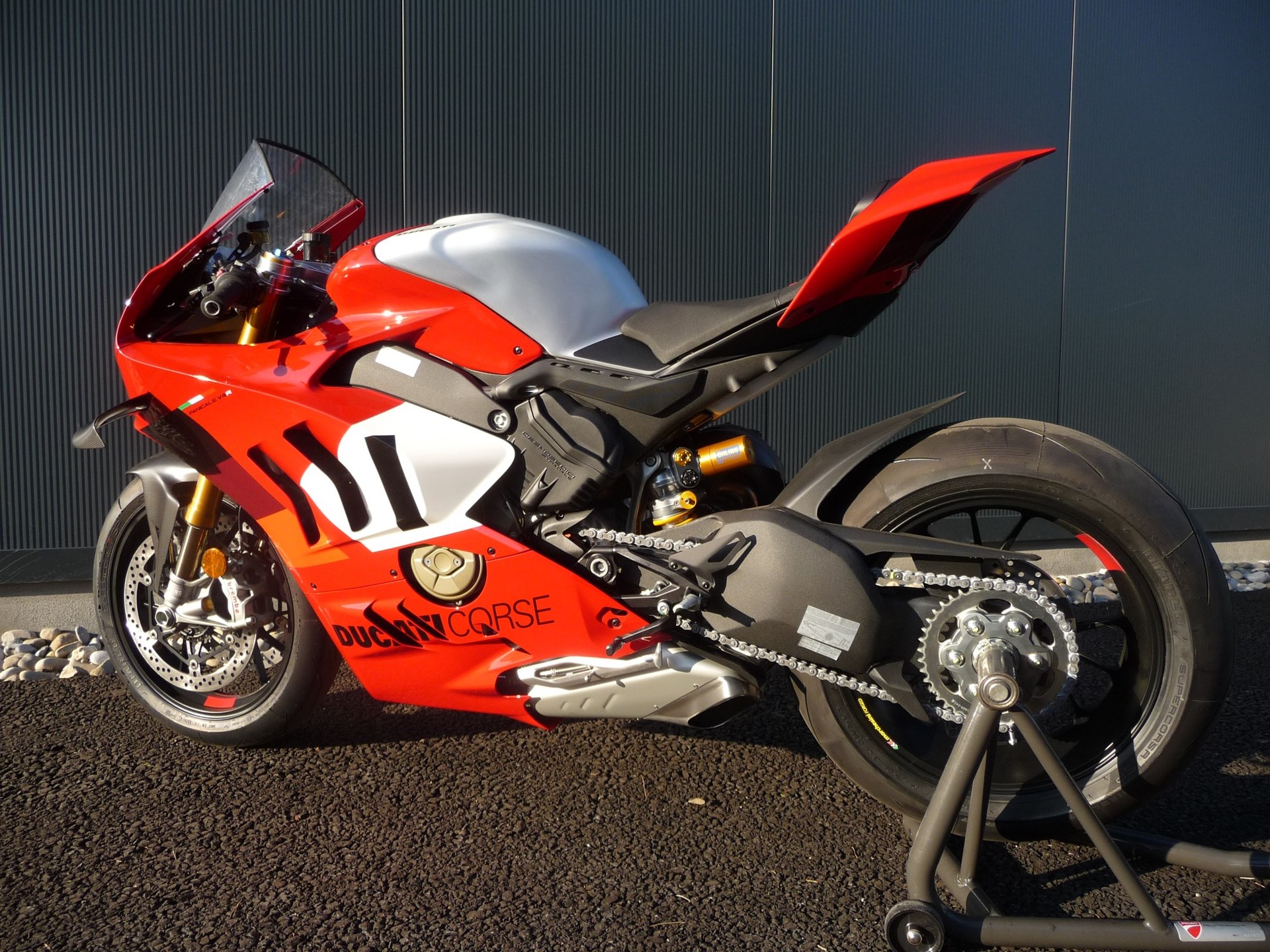 DUCATI PANIGALE V4 R-showroom-element-3