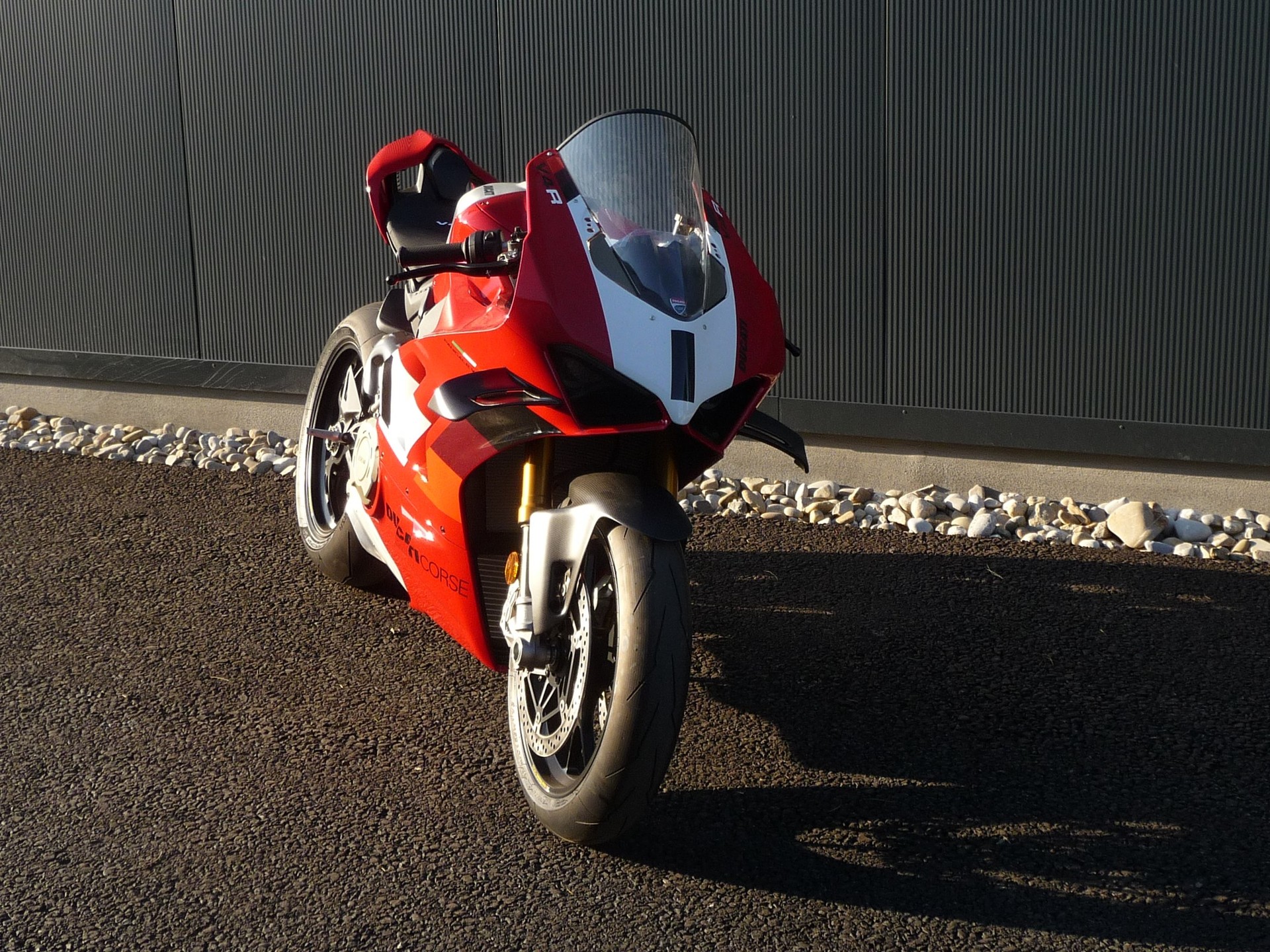DUCATI PANIGALE V4 R-image-8