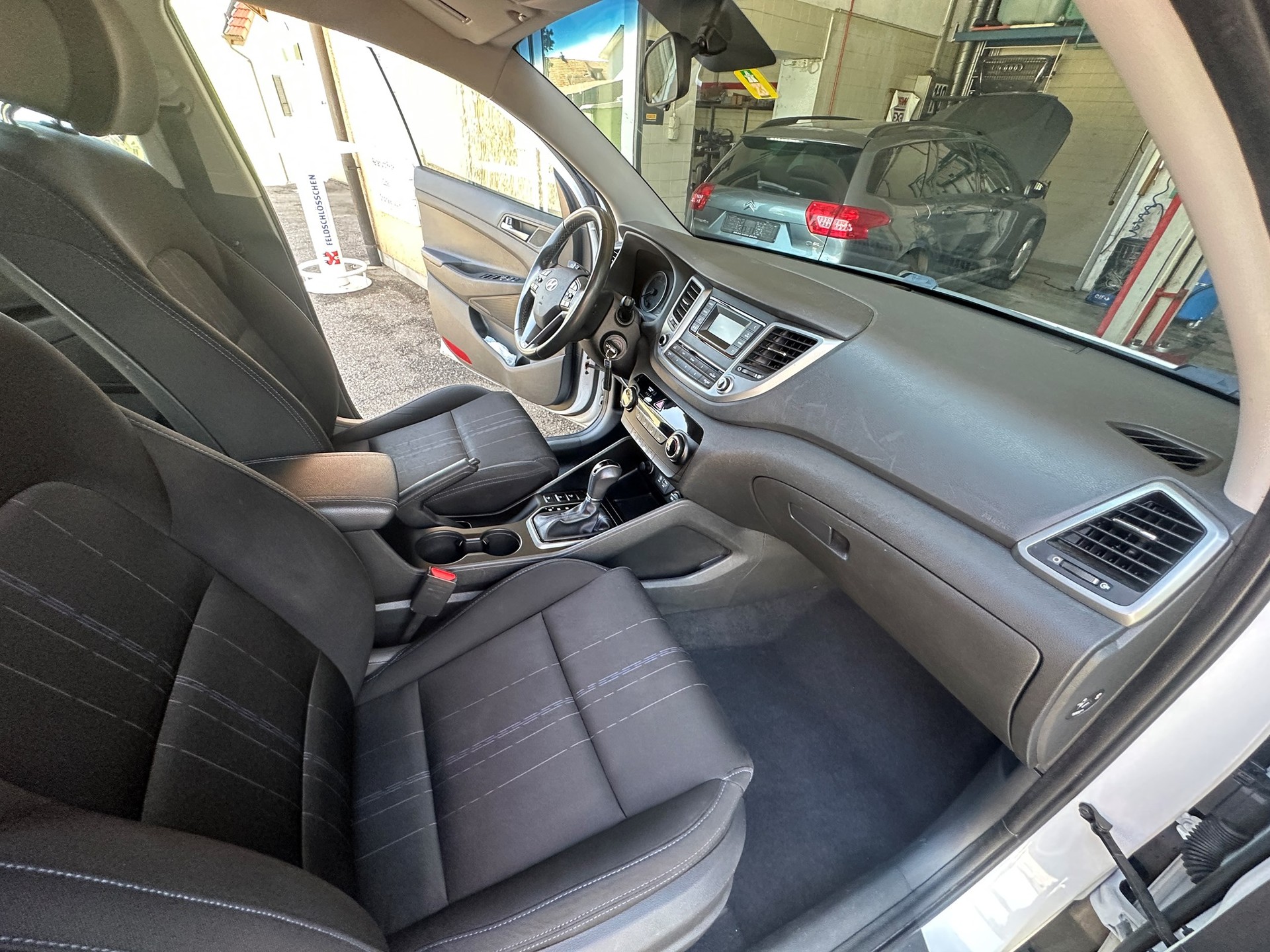 HYUNDAI Tucson 1.7 CRDI Origo 2WD-image-10