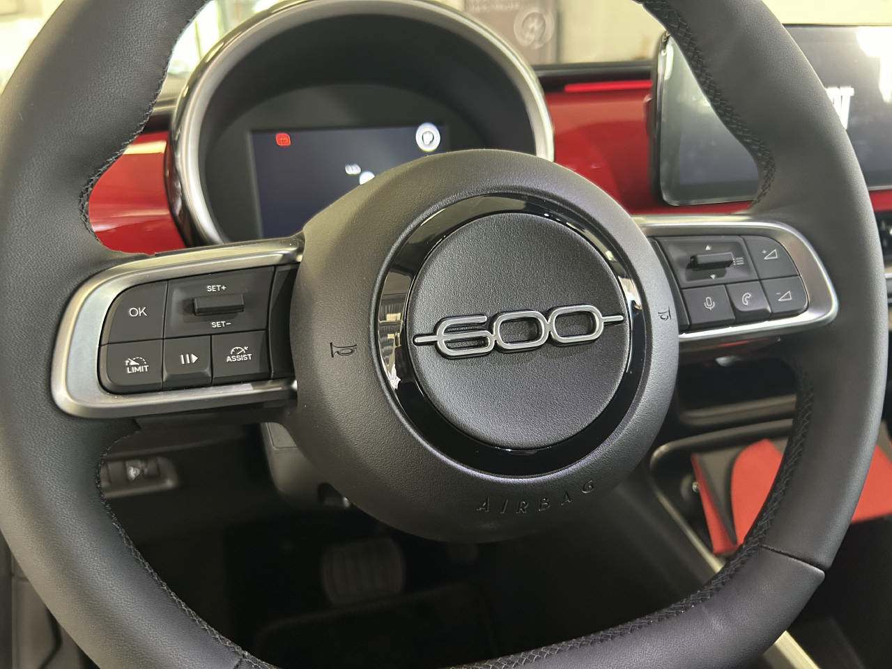 FIAT 600 Red-image-10