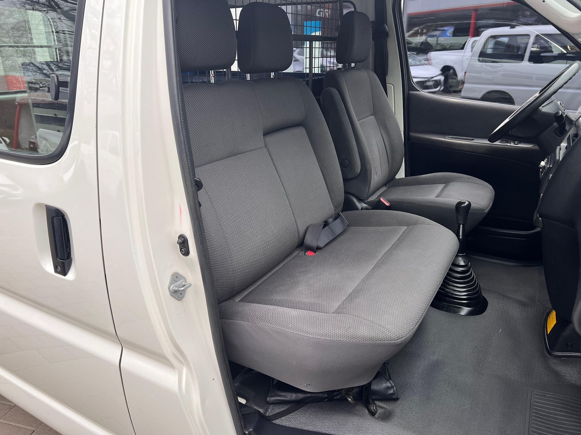 TOYOTA HI-ACE HIACE Kaw. 2.5 D-4D 4T.-image-10