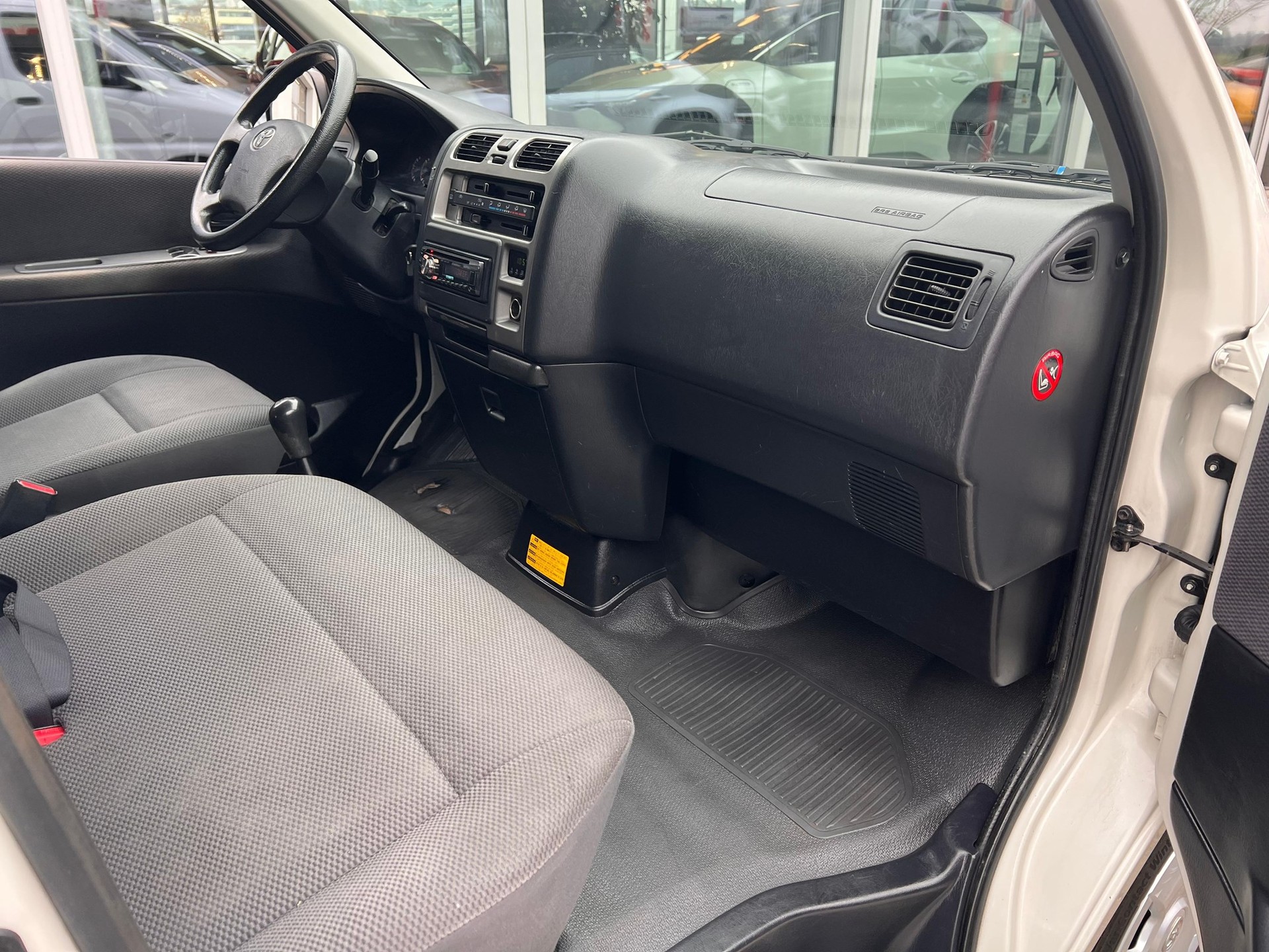 TOYOTA HI-ACE HIACE Kaw. 2.5 D-4D 4T.-image-11
