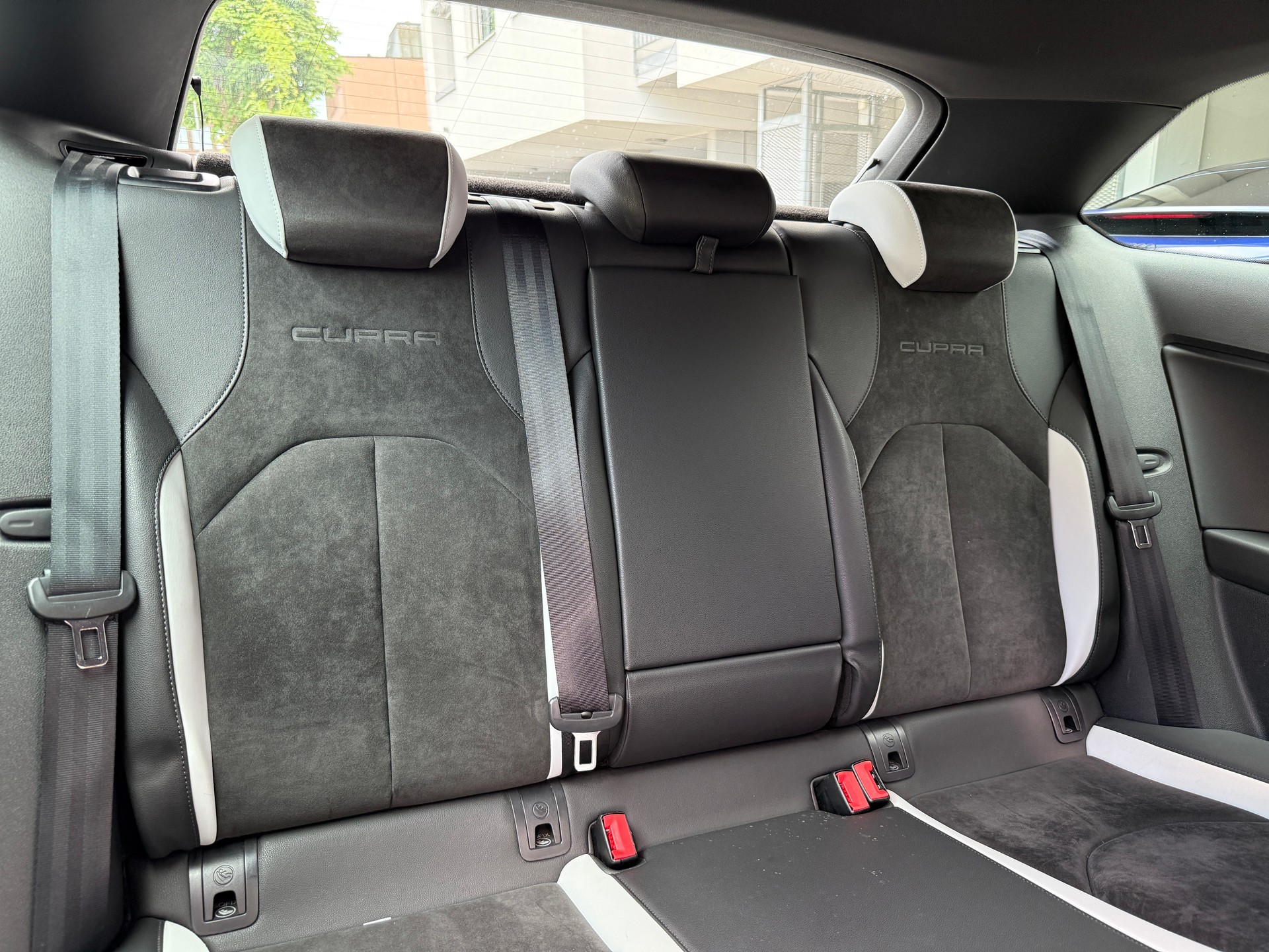 SEAT Leon SC 2.0 TSI Cupra 280PS DSG CH-Auto 63% Rabatt vom Neupreis-image-14