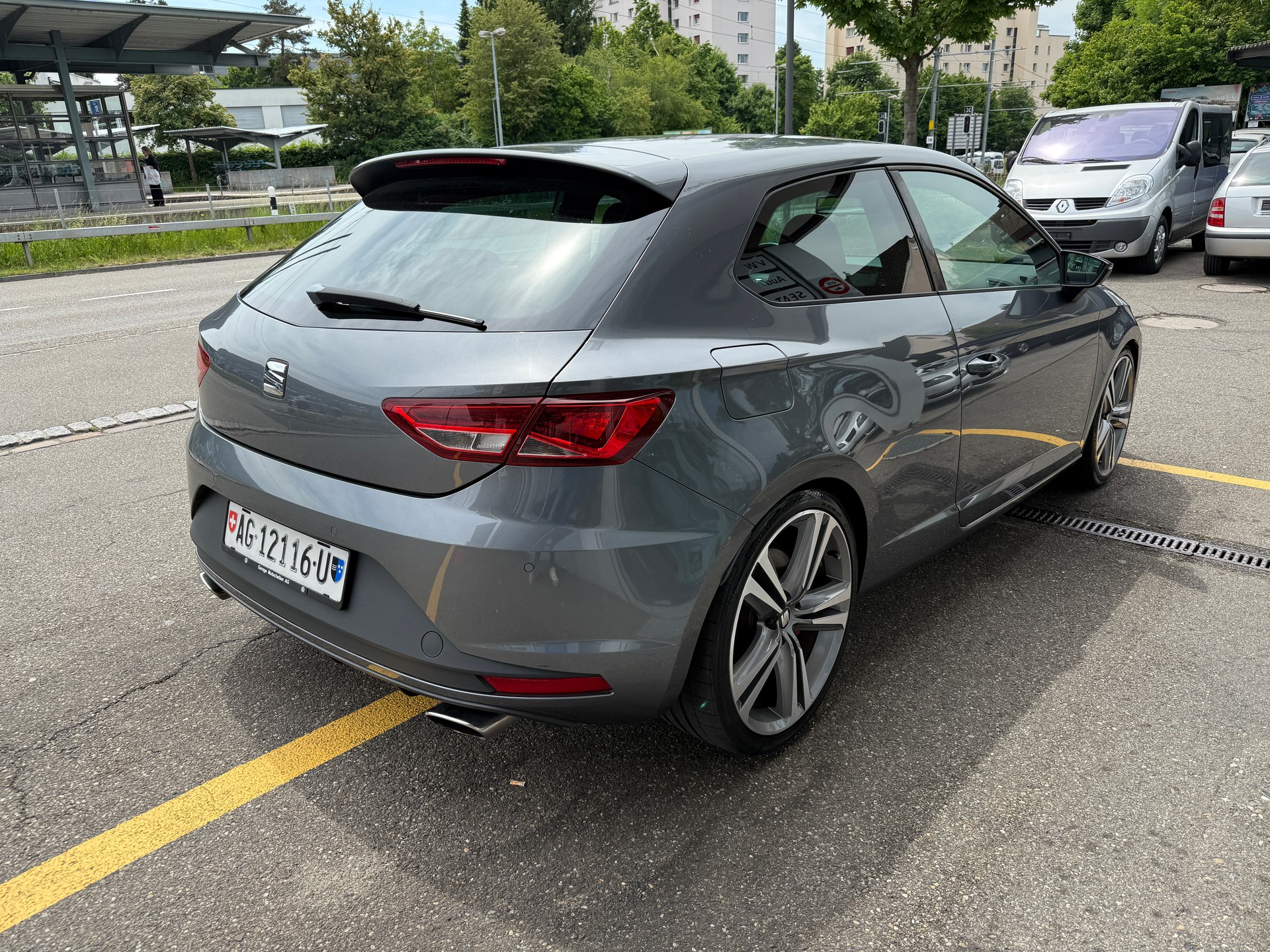 SEAT Leon SC 2.0 TSI Cupra 280PS DSG CH-Auto 63% Rabatt vom Neupreis-image-4