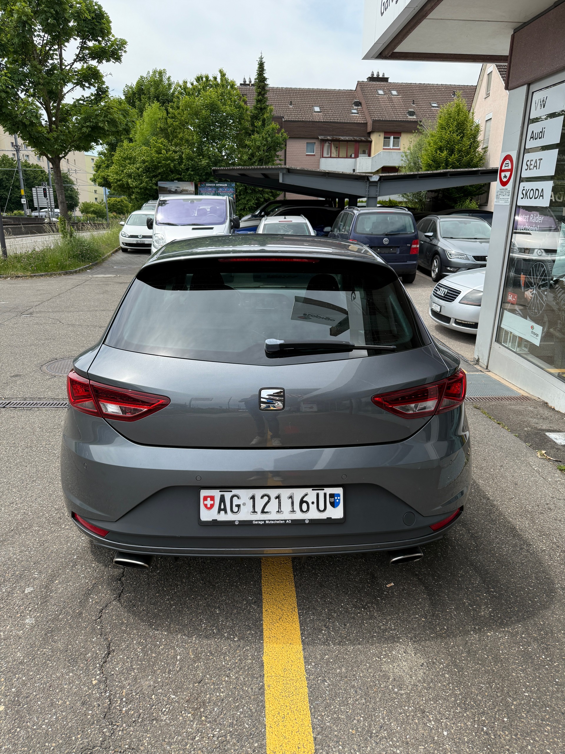 SEAT Leon SC 2.0 TSI Cupra 280PS DSG CH-Auto 63% Rabatt vom Neupreis-image-5