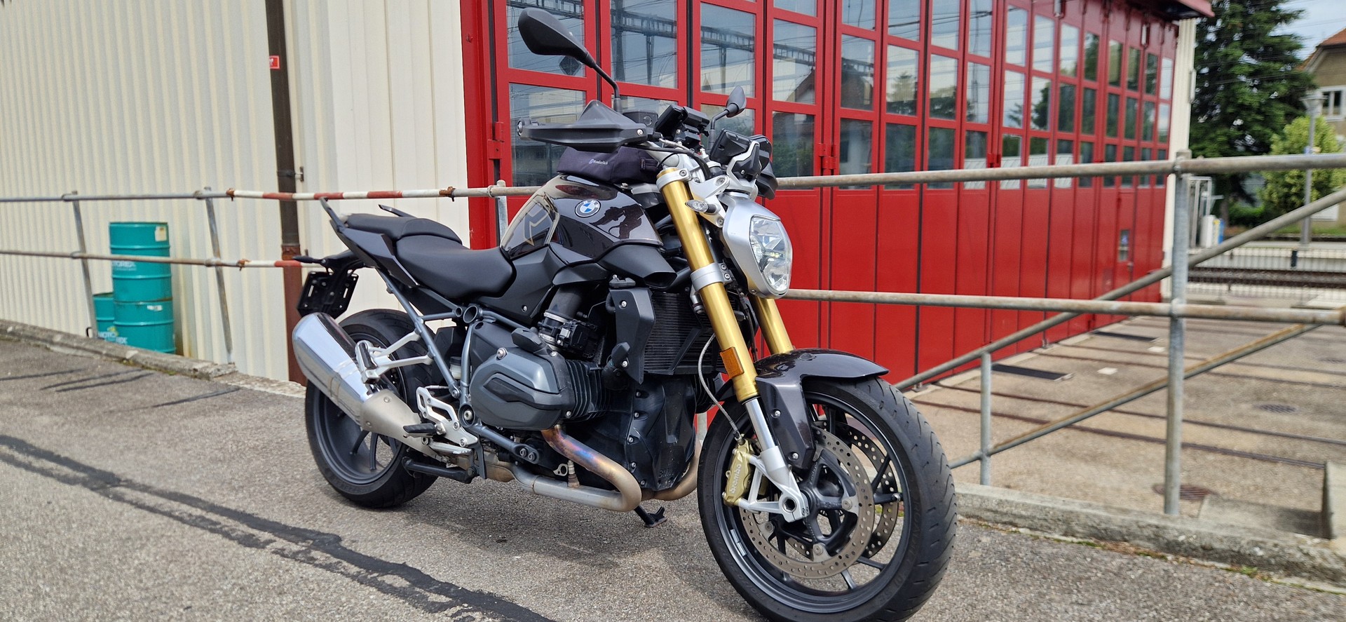BMW R 1200 R ABS-showroom-element-1