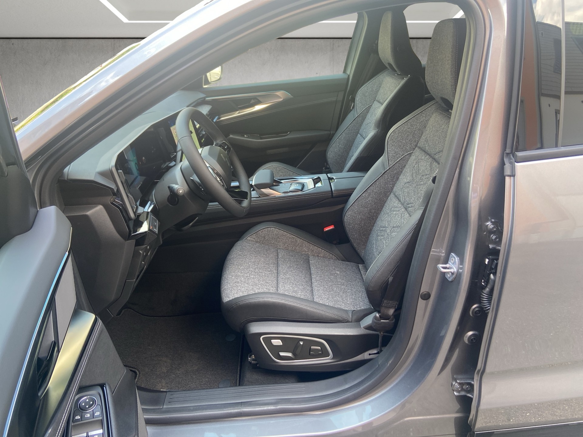 RENAULT Austral 1.3 MHEV 160 Techno A-image-11