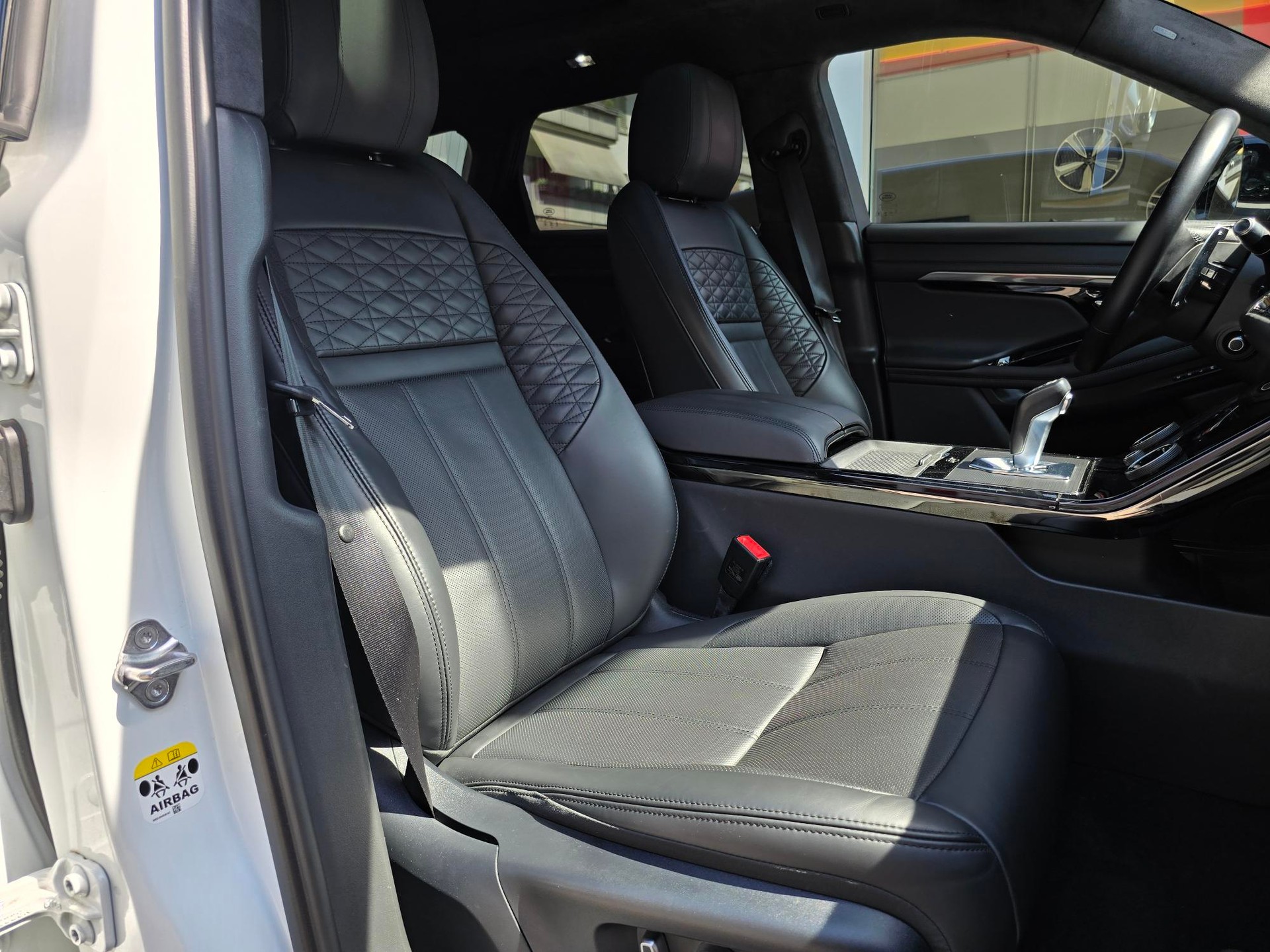 LAND ROVER Range Rover Evoque R-Dynamic P 250 AB AT9-image-7