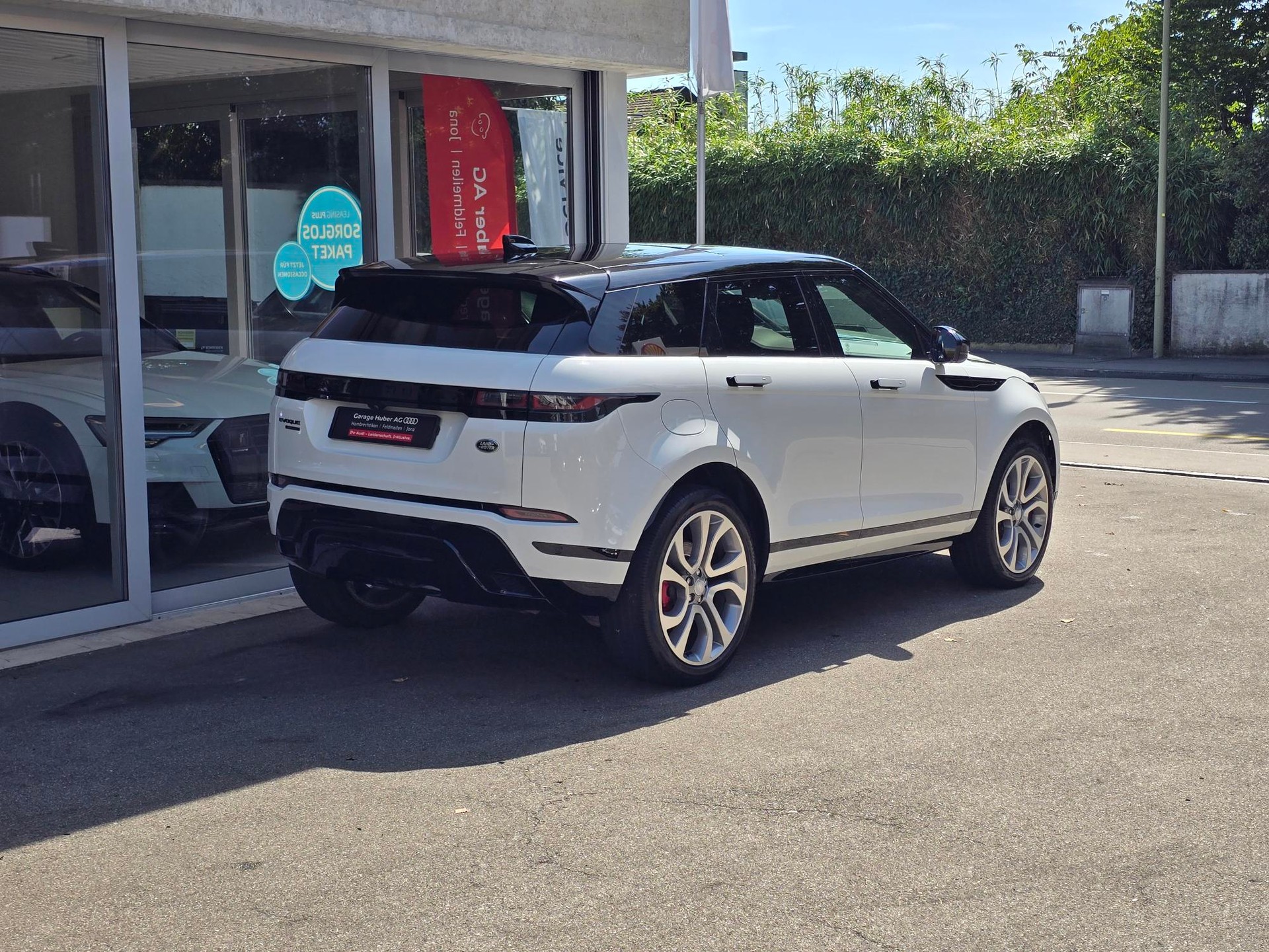 LAND ROVER Range Rover Evoque R-Dynamic P 250 AB AT9-image-2