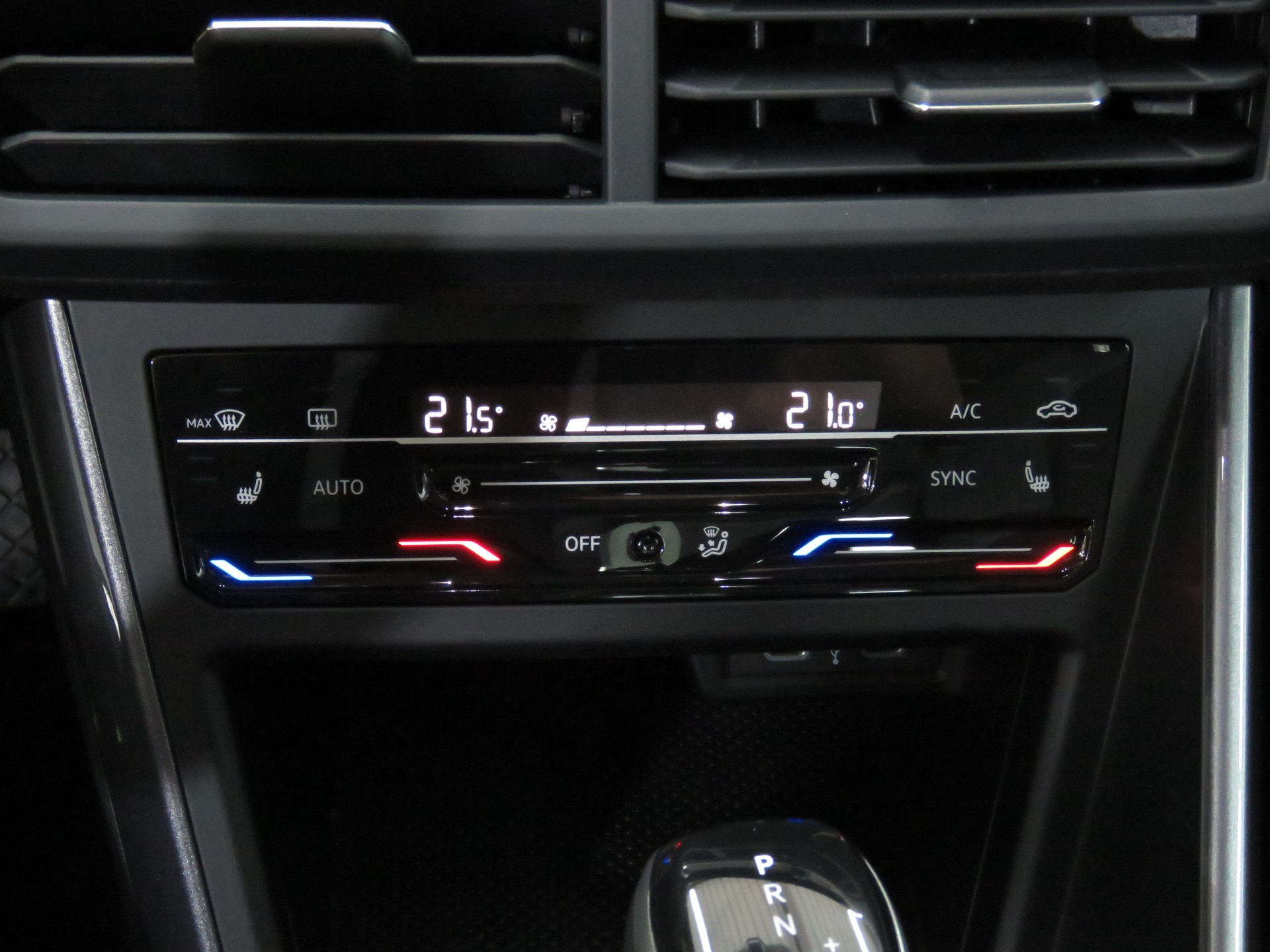VW Polo 1.0 TSI Style DSG (Automat)-image-24