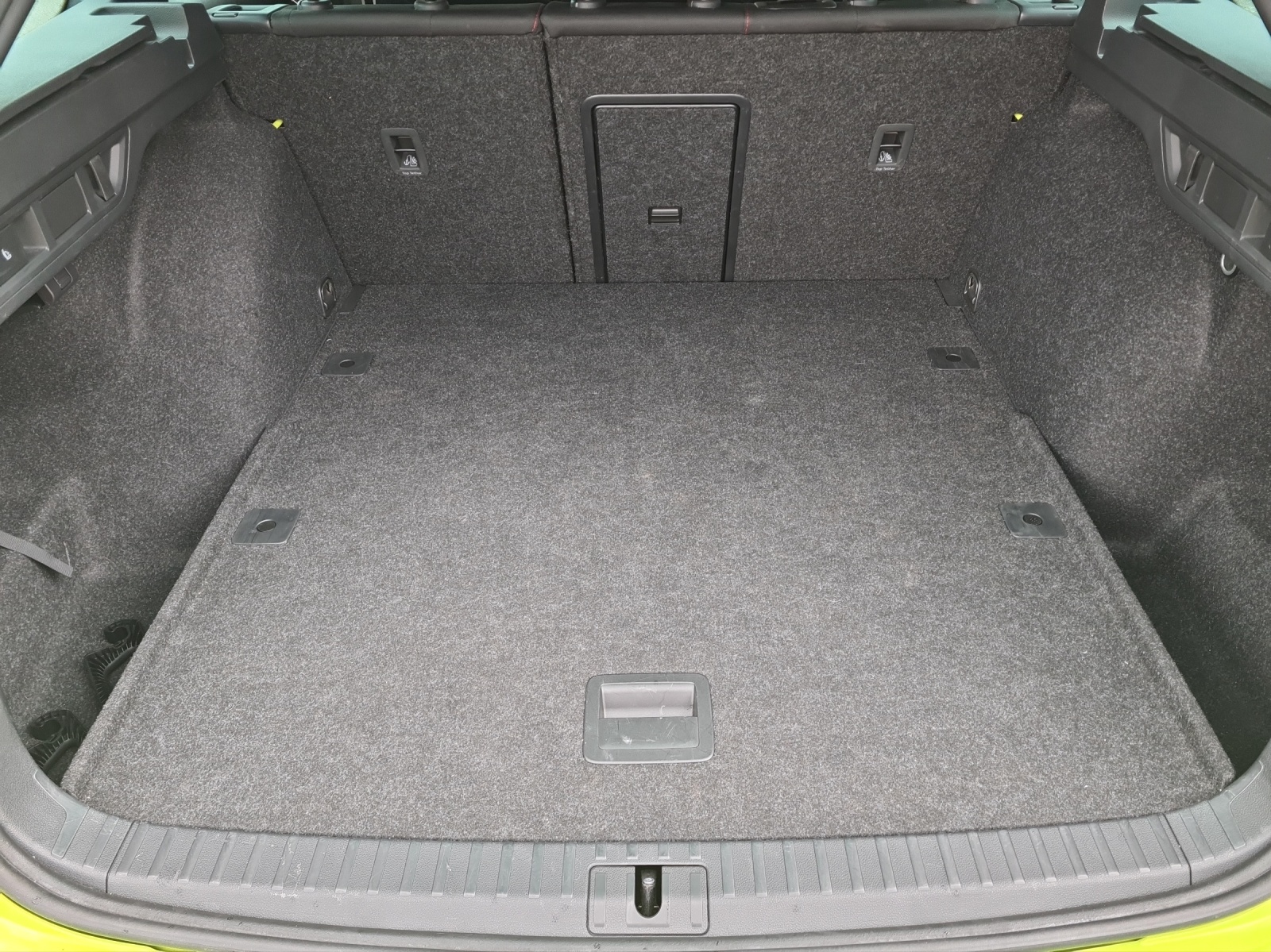 SKODA Octavia Combi 2.0 TSI DSG RS-image-9