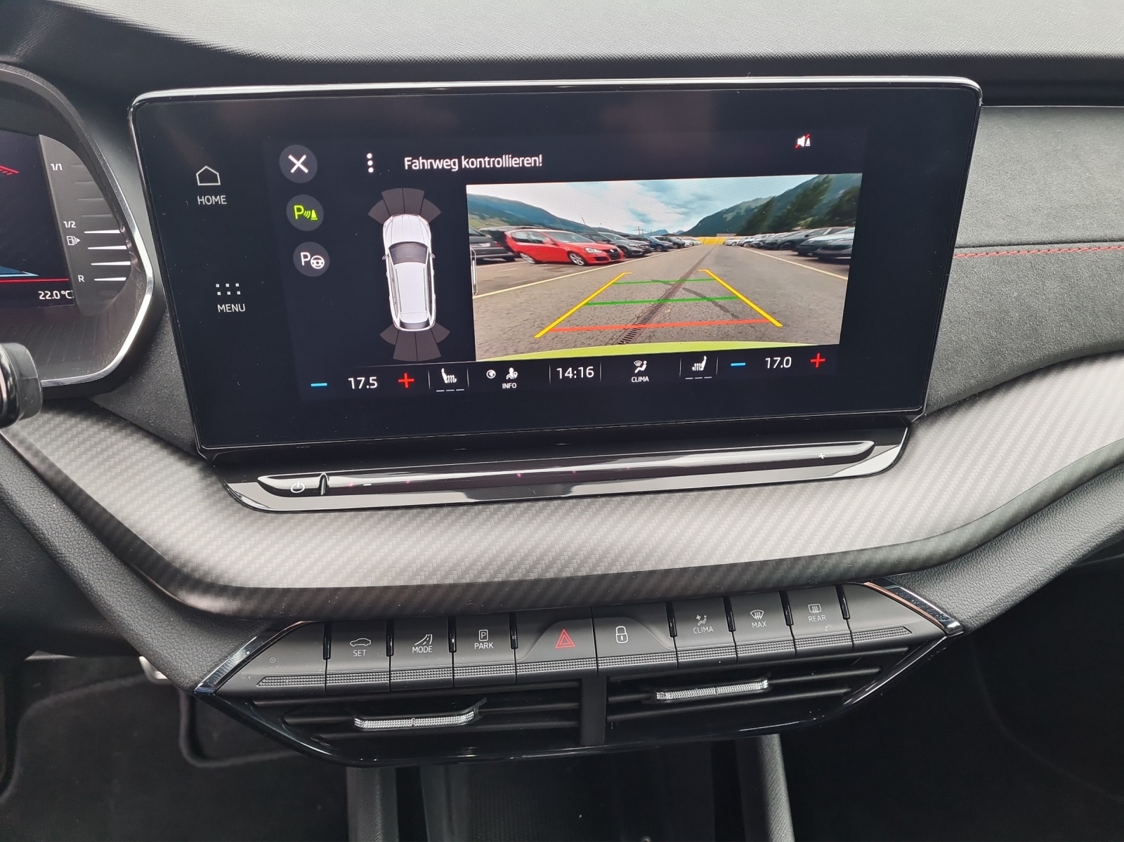 SKODA Octavia Combi 2.0 TSI DSG RS-image-10