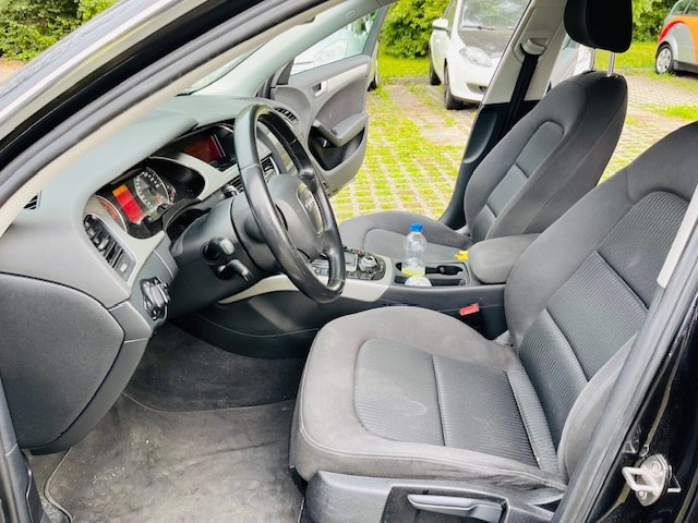 AUDI A4 Avant 1.8 TFSI multitronic-image-9