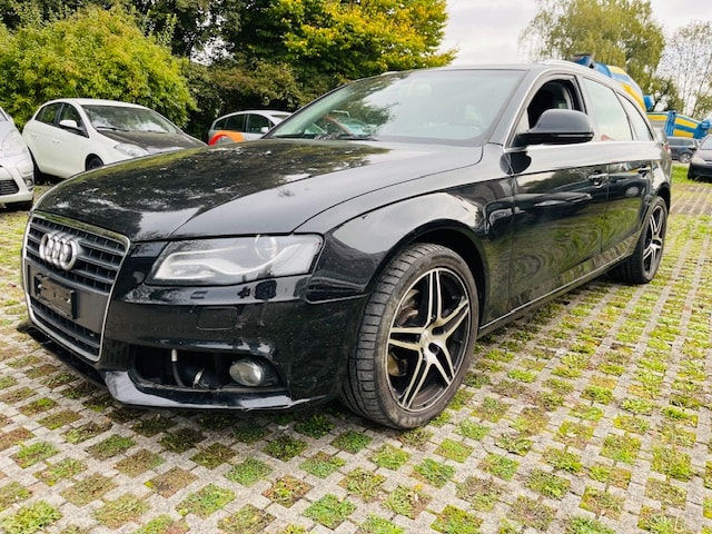 AUDI A4 Avant 1.8 TFSI multitronic-image-8