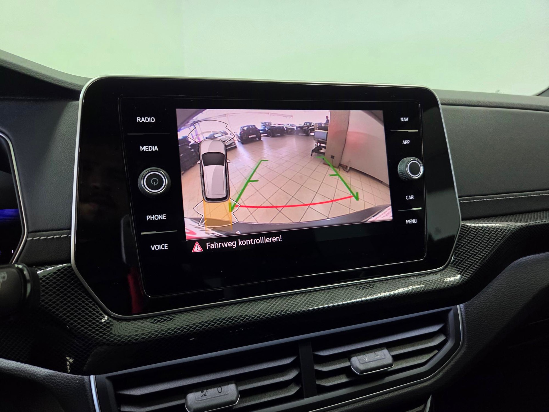 VW T-Cross 1.0 TSI EVO R-Line DSG-image-12