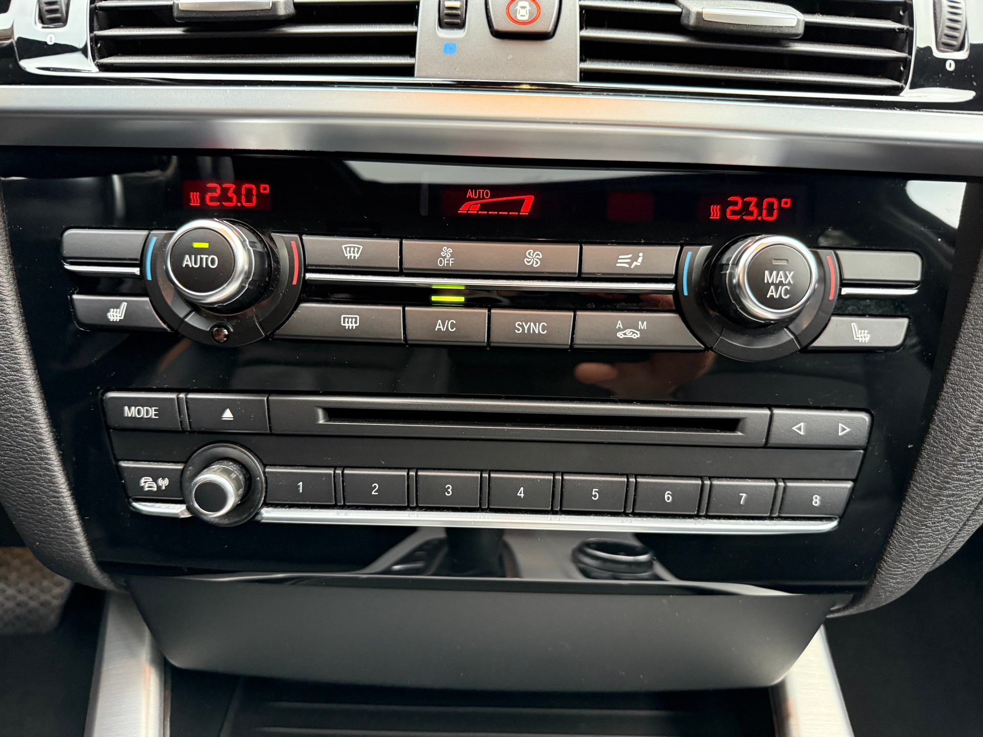 BMW X4 30d xDrive SAG-image-13