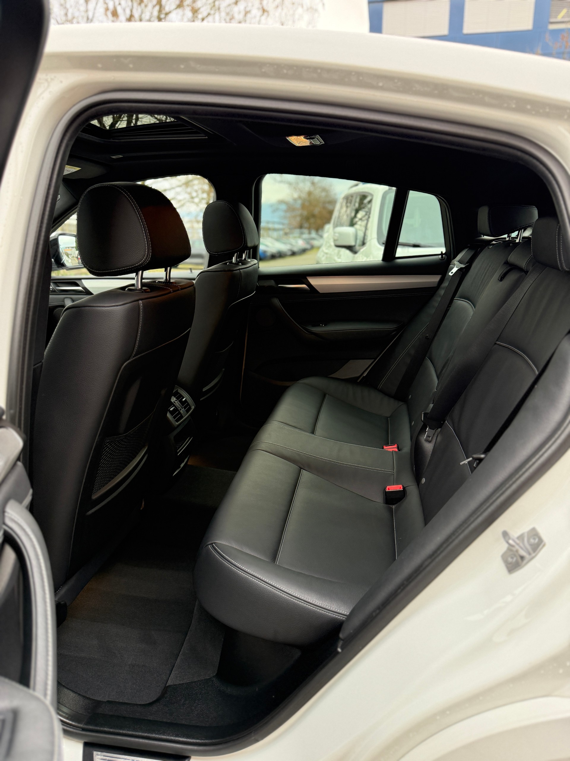 BMW X4 30d xDrive SAG-image-10