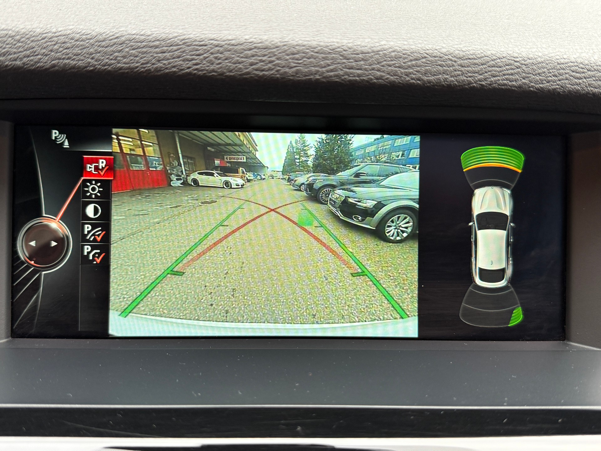 BMW X4 30d xDrive SAG-image-16