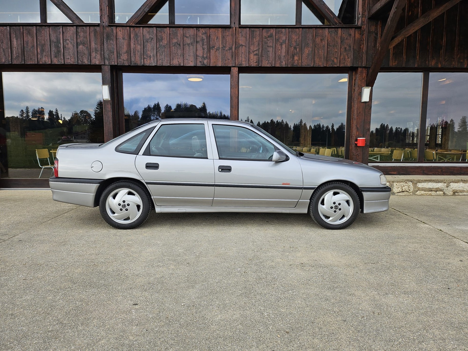 OPEL 2.0 i TURBO 4X4 SEHR GUTE ZUSTAND TRES BON ETAT-image-1