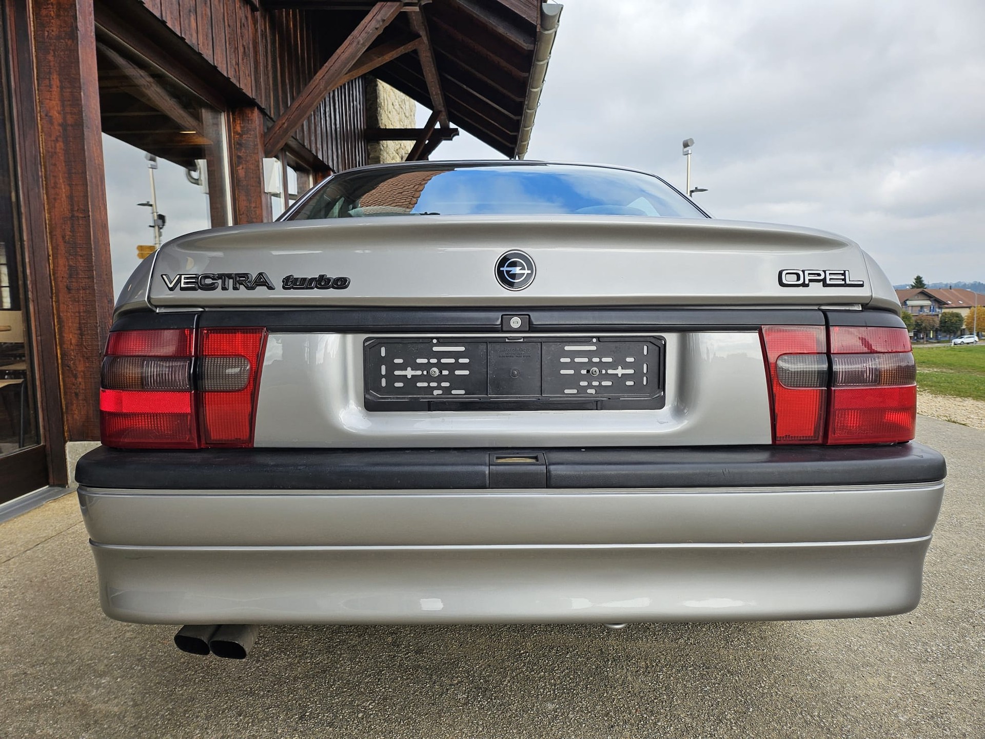 OPEL 2.0 i TURBO 4X4 SEHR GUTE ZUSTAND TRES BON ETAT-image-3