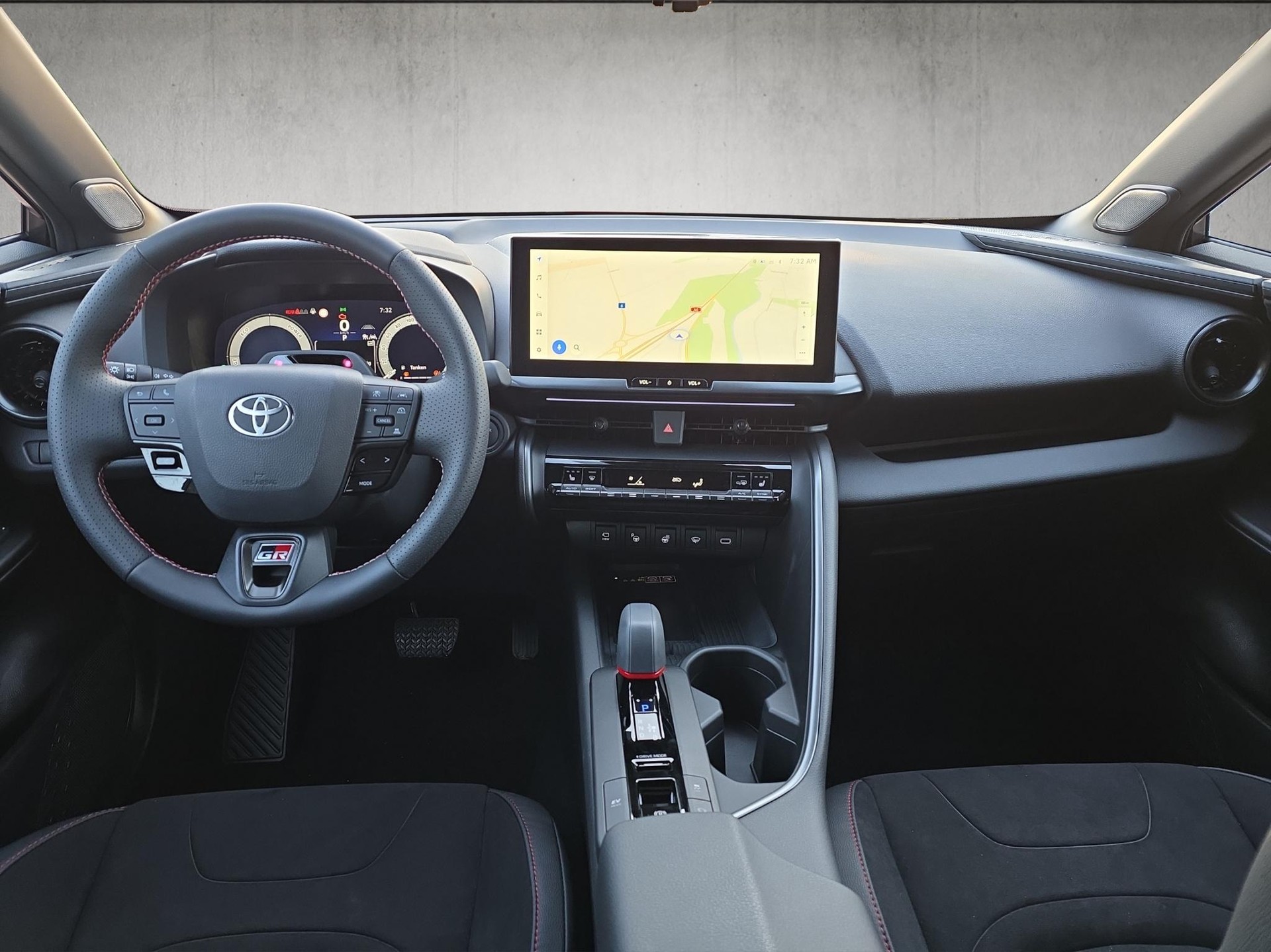 TOYOTA C-HR 2.0 HEV GR Sport Premiere 4x4-image-10