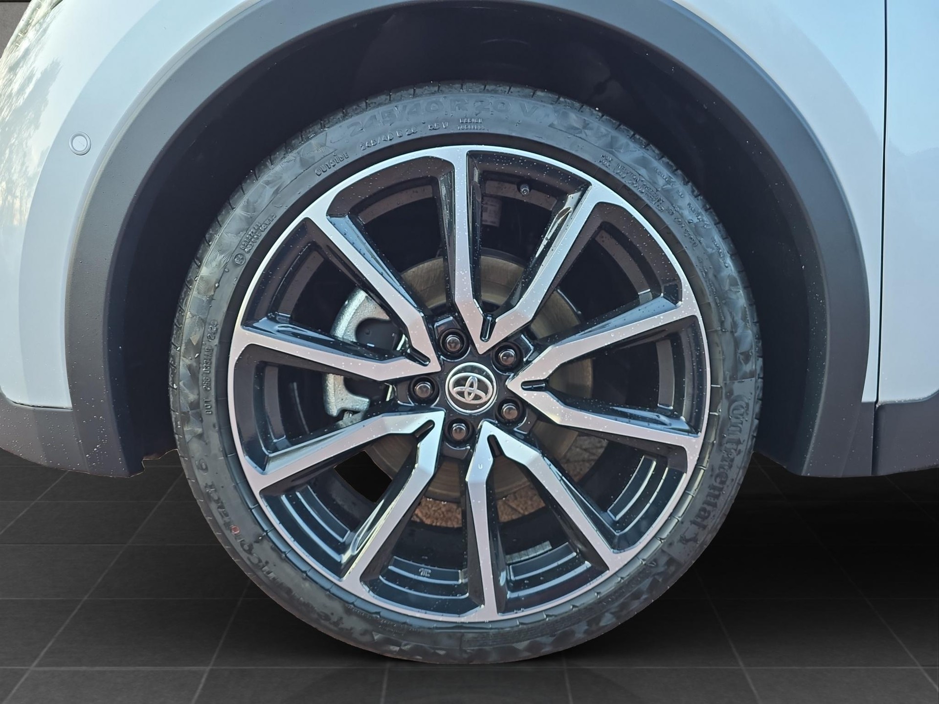 TOYOTA C-HR 2.0 HEV GR Sport Premiere 4x4-image-14