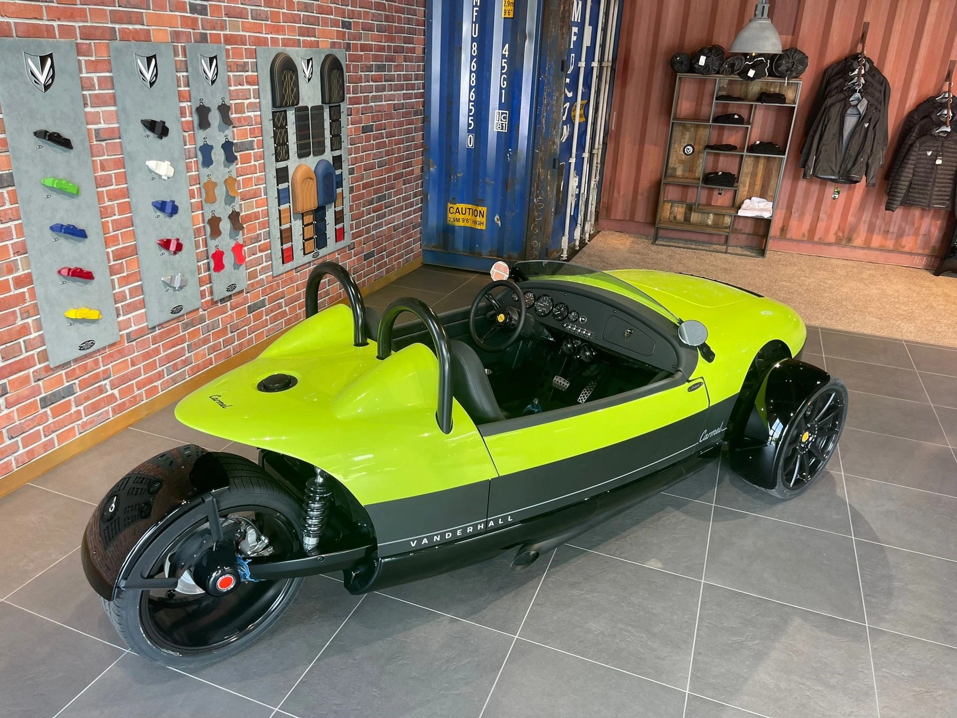VANDERHALL Carmel Black Jack-image-7