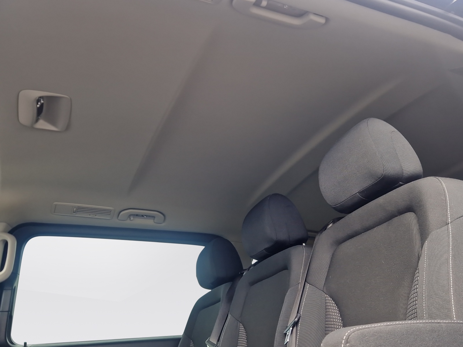 Image MERCEDES-BENZ V-220 V 220 d lang 4Matic 9G-Tronic