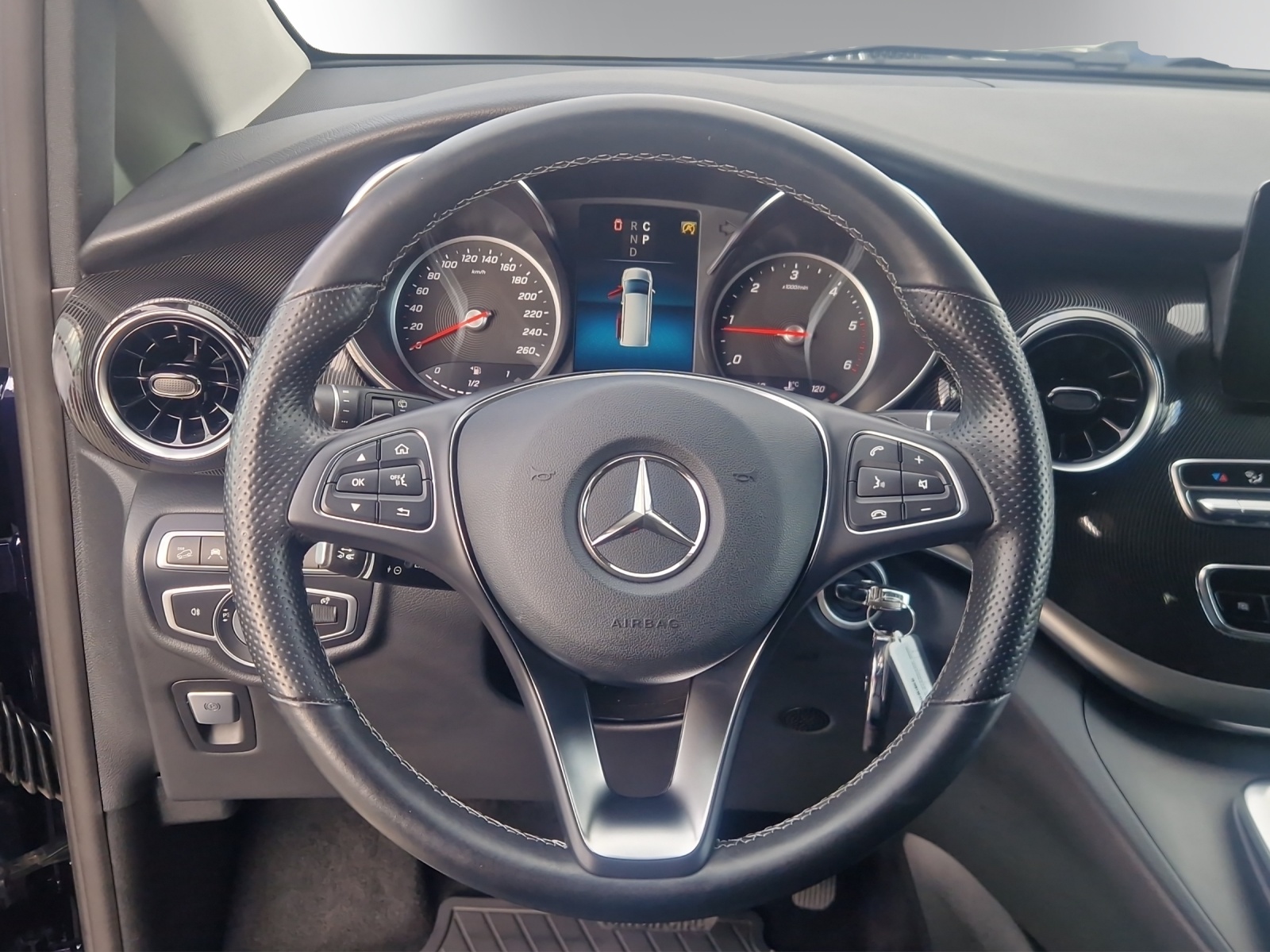 Image MERCEDES-BENZ V-220 V 220 d lang 4Matic 9G-Tronic