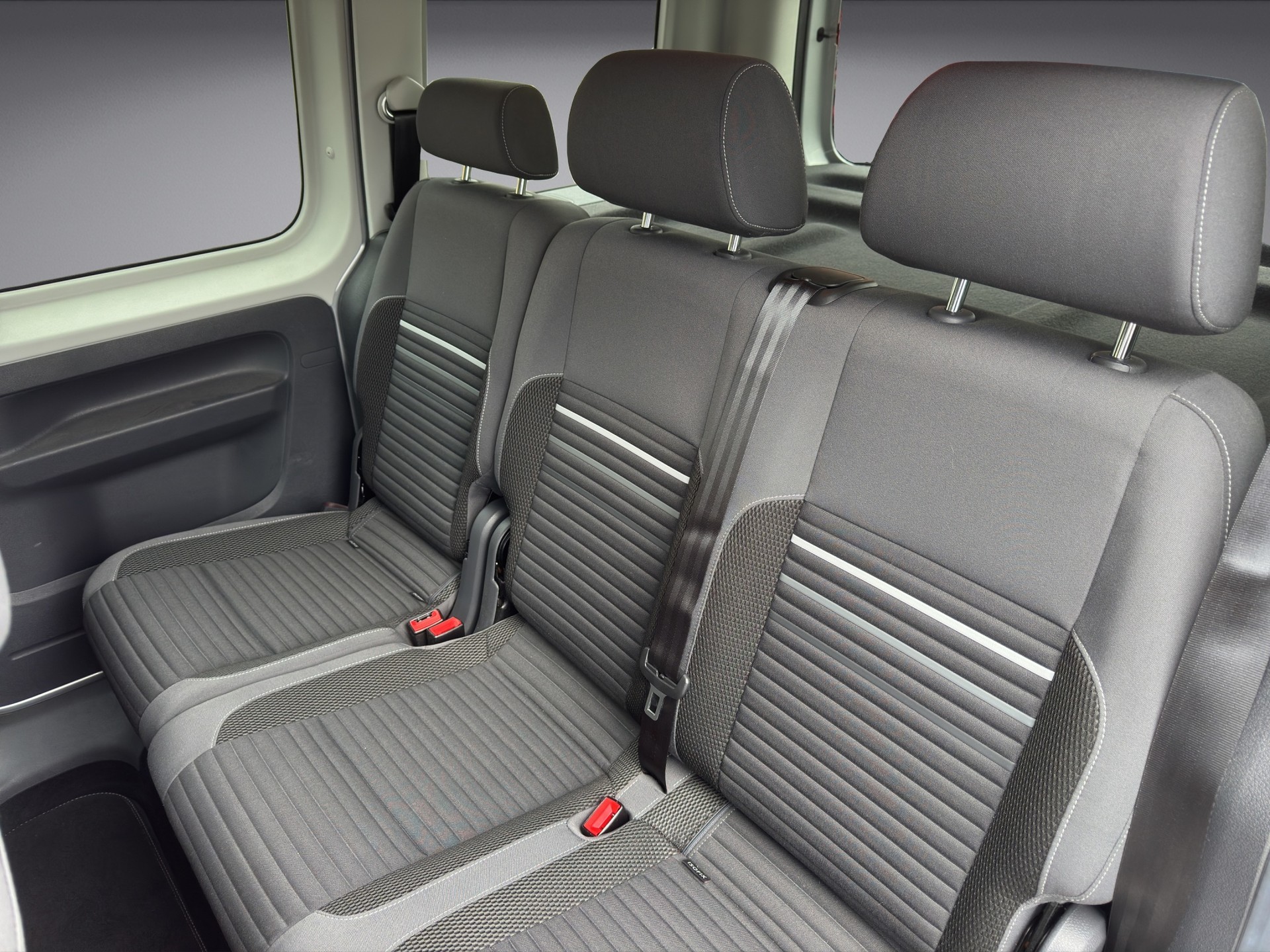VW Caddy 1.2 TSI Trendline-image-10