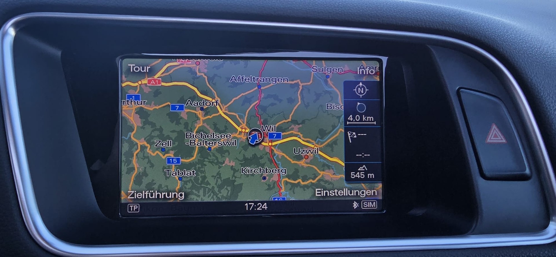 AUDI Q5 2.0 TFSI quattro-image-13