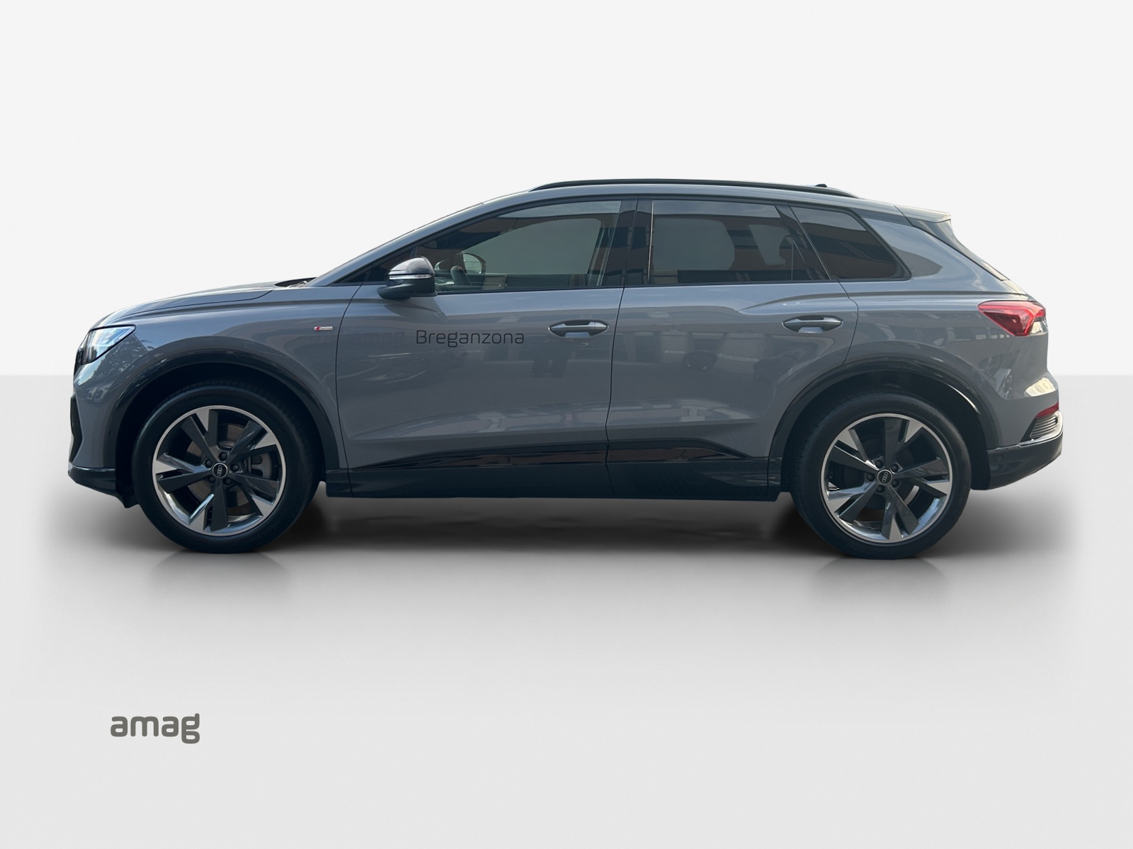 AUDI Q4 e-tron 45 quattro-image-1