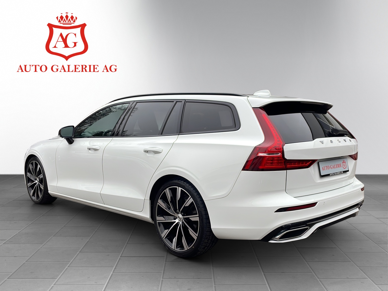 VOLVO V60 T6 AWD R-Design Geartronic-showroom-element-2