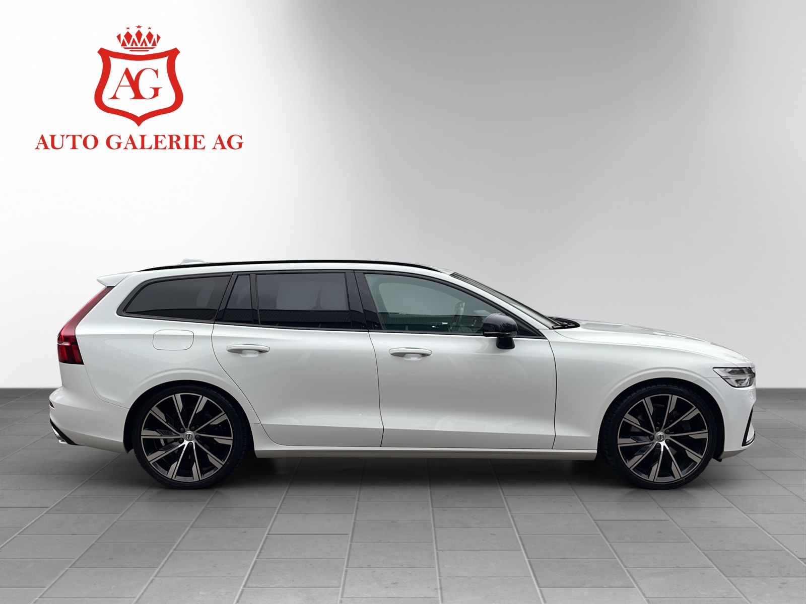 VOLVO V60 T6 AWD R-Design Geartronic-image-5