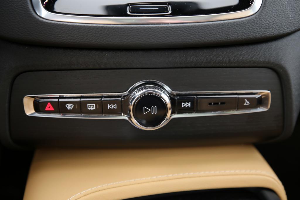 VOLVO XC90 2.0 T8 TE Inscription 7P. eAWD-image-7