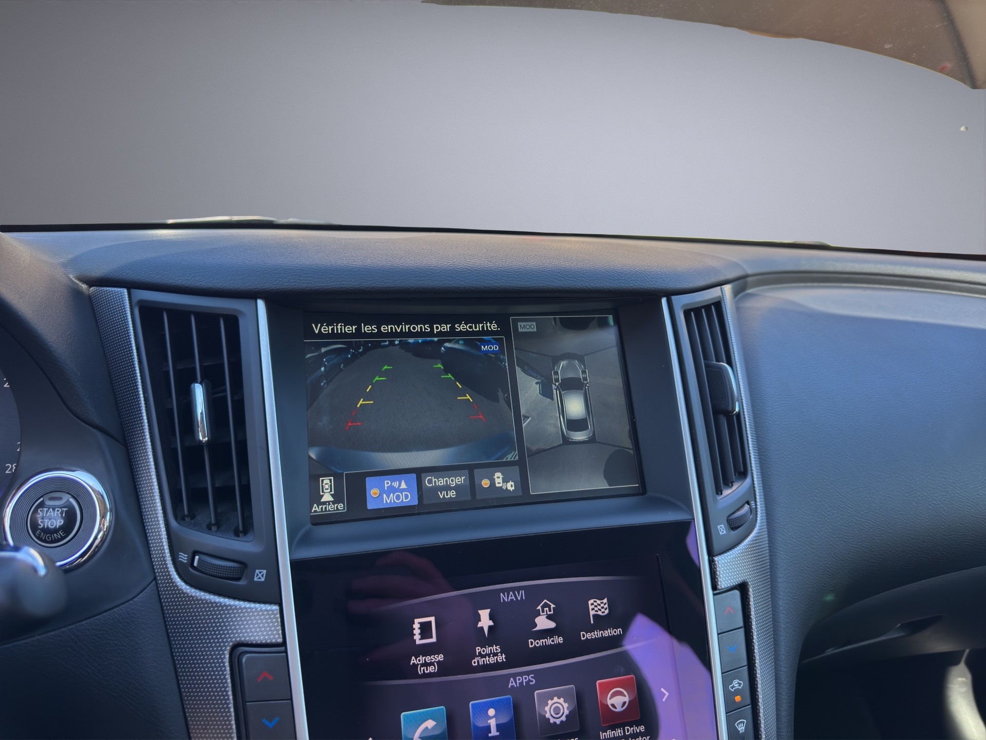 INFINITI Q50 2.0 Premium Tech Automatic-image-7