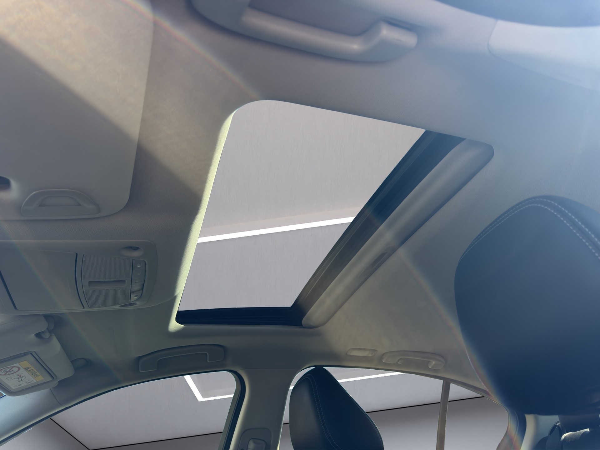 INFINITI Q50 2.0 Premium Tech Automatic-image-11