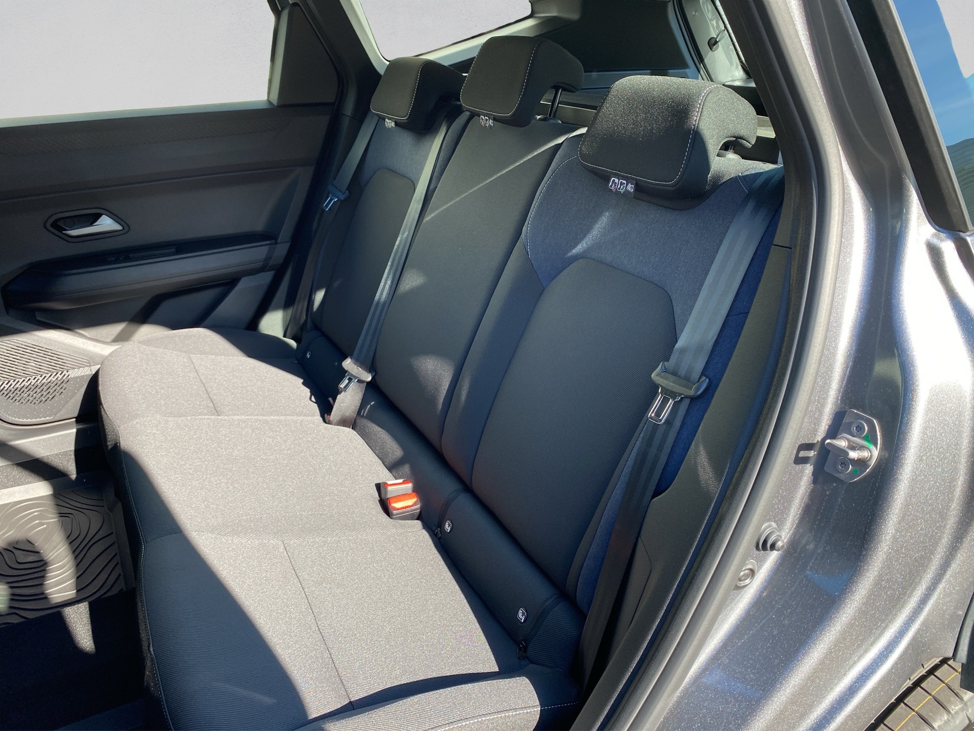 DACIA Bigster HEV 155 Journey-image-13