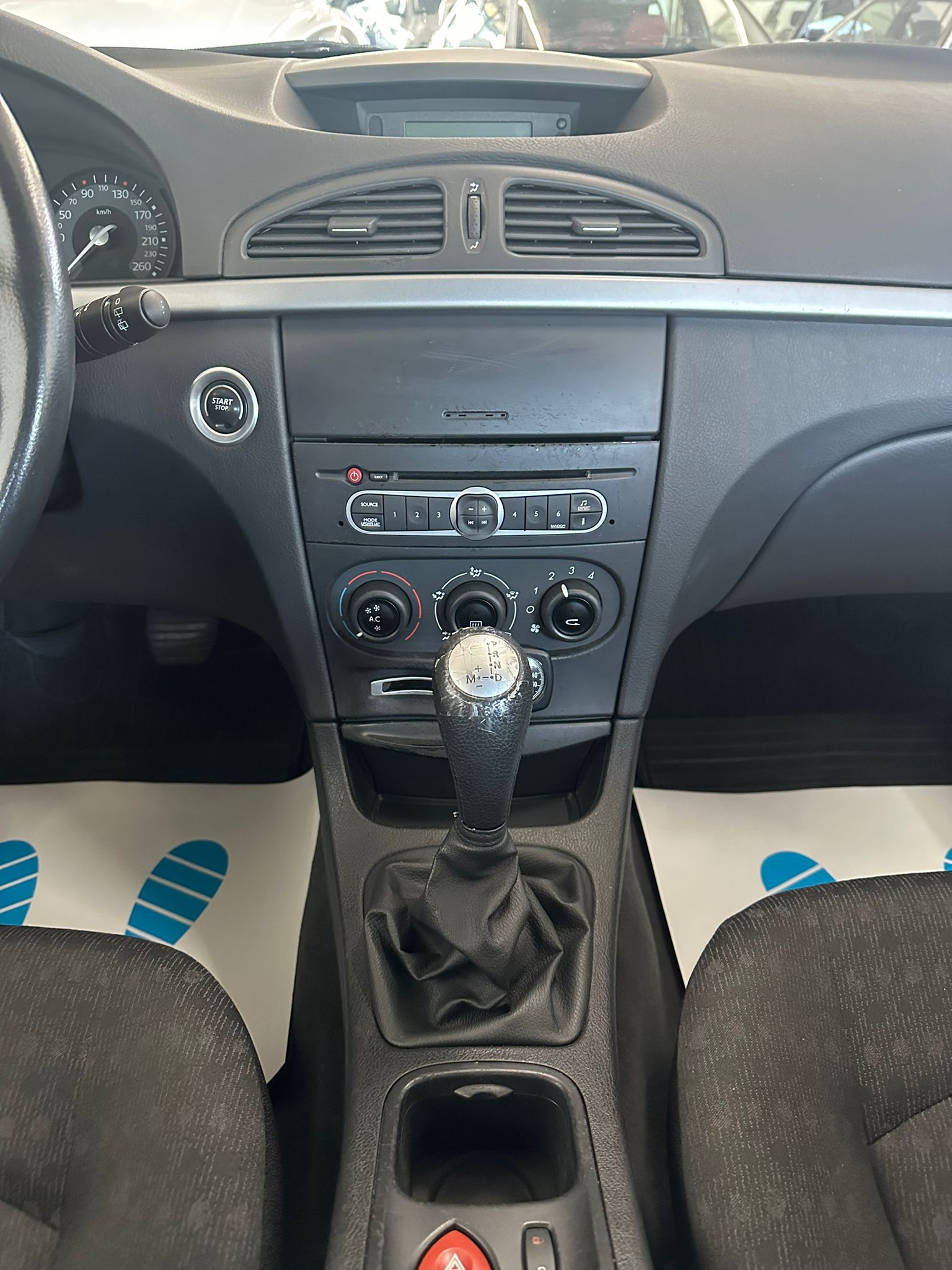 RENAULT Laguna 2.0 16V Dynamique-image-14