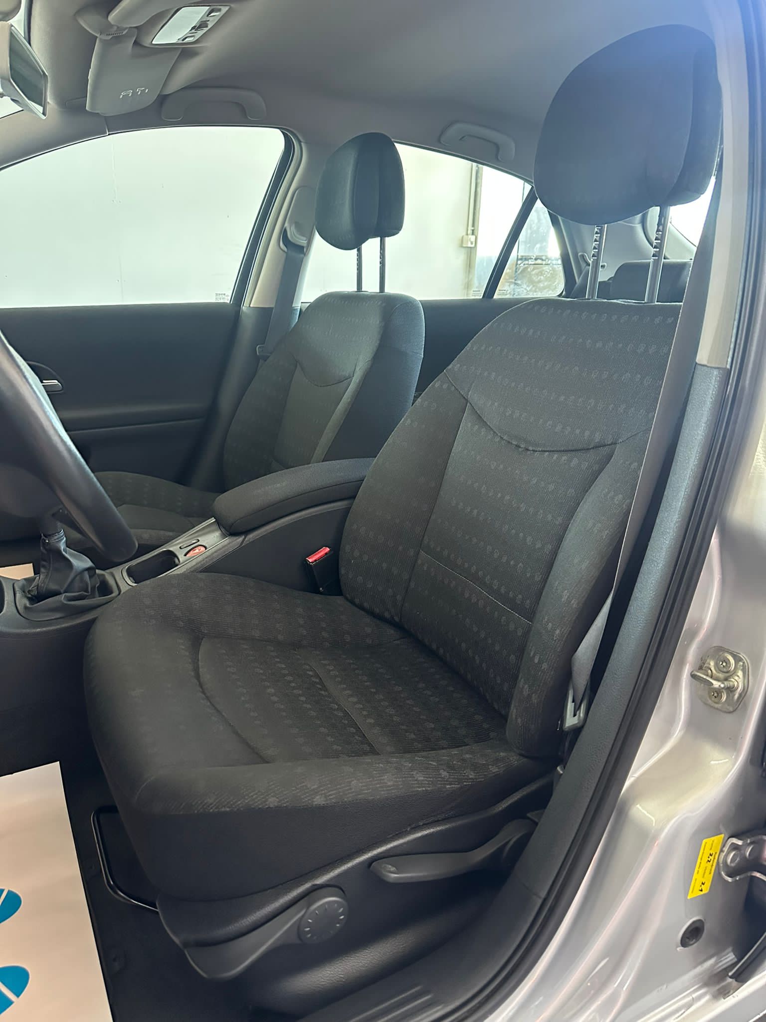 RENAULT Laguna 2.0 16V Dynamique-image-11