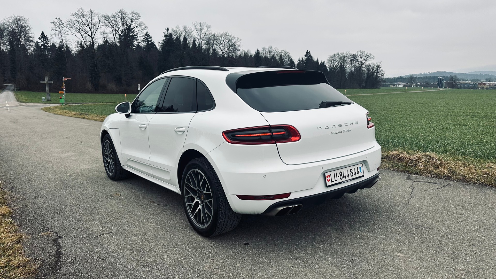 PORSCHE Macan Turbo PDK-image-4