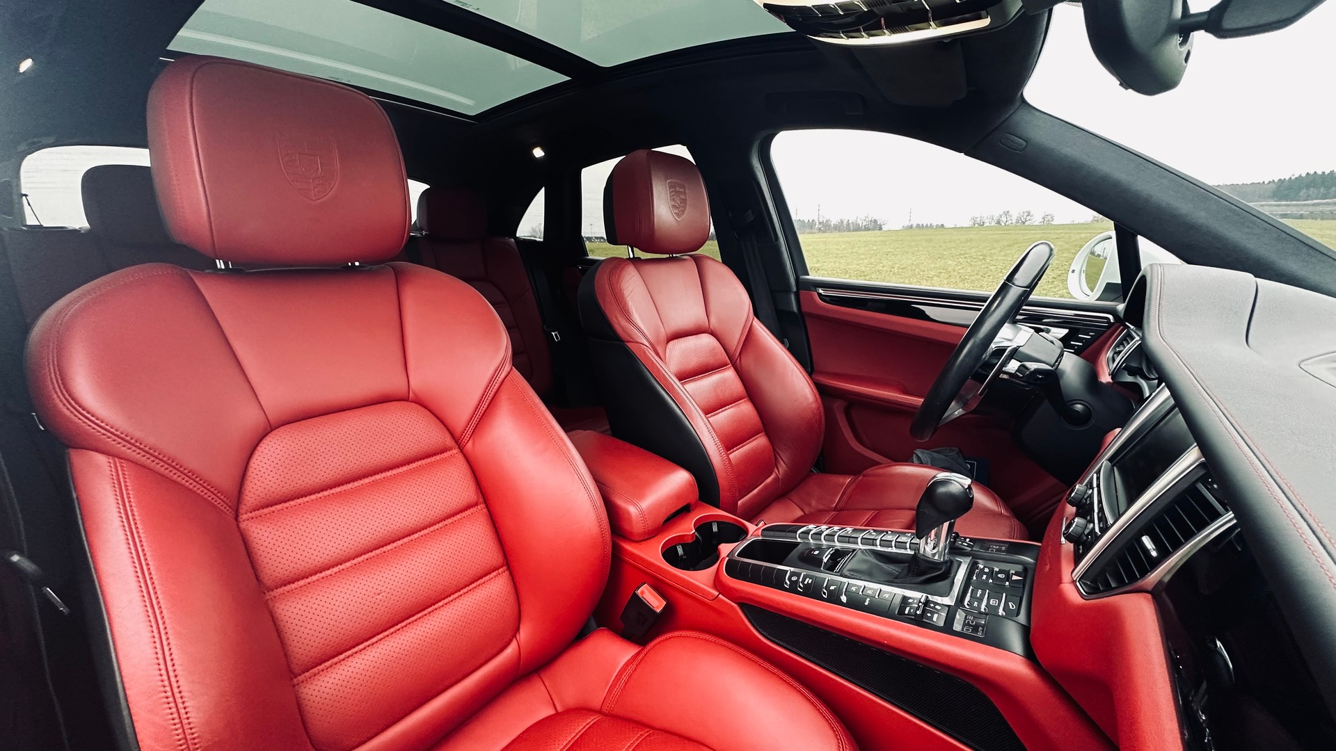 PORSCHE Macan Turbo PDK-image-10